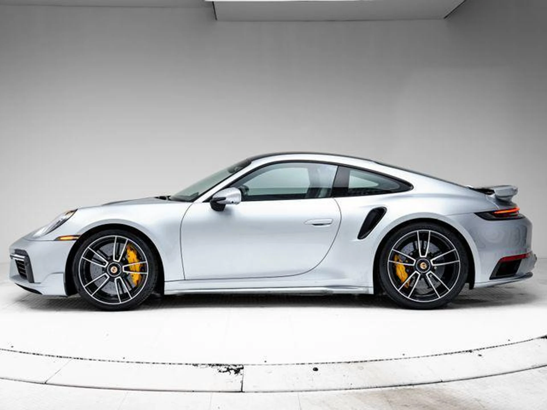 mph001_956481538_Ii_EU_1iebg_Aj_BU_Ngpr_Dpm3nlsl_P0_a636701397