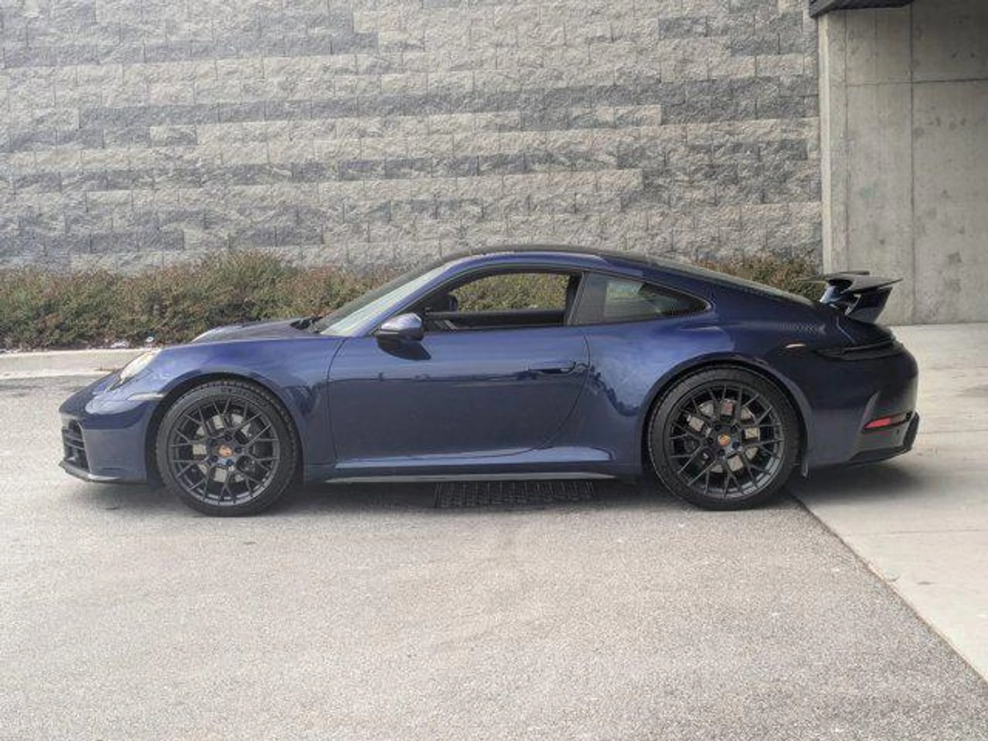 mph001_960960211_G_Oi7y_Vmsc_M6vn_Tg1_F_On8u_BG_1fo_U_829411cffa