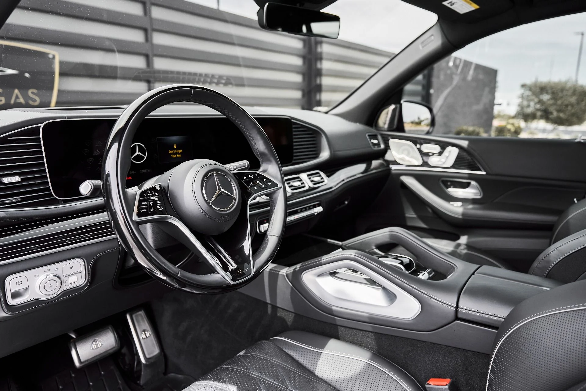 mph001_962399903_Used_2024_Mercedes_Benz_GLS_Maybach_GLS_600_1776550551_526e861b7e