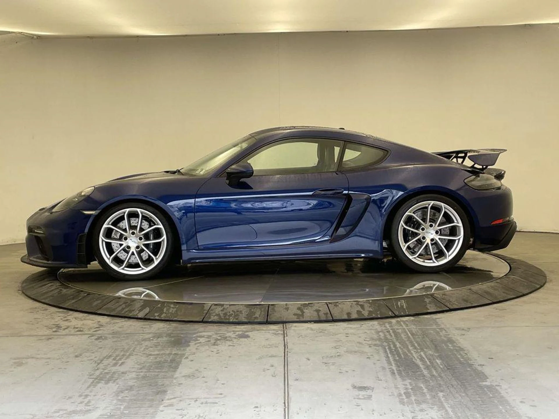 mph001_964137342_m_Ypwbw8g_Hxllc_AQ_6b2_PP_622_Sg_d3b30bffa0