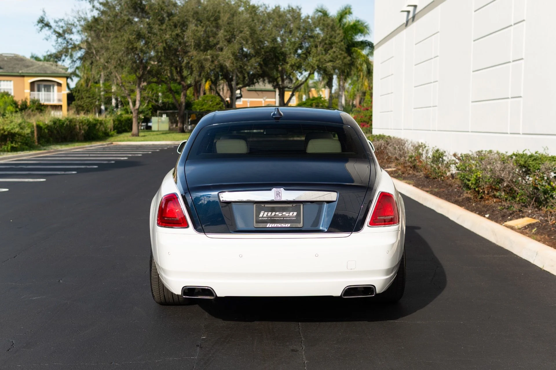 mph001_975028503_Used_2018_Rolls_Royce_Ghost_1765824060_66b6068e32