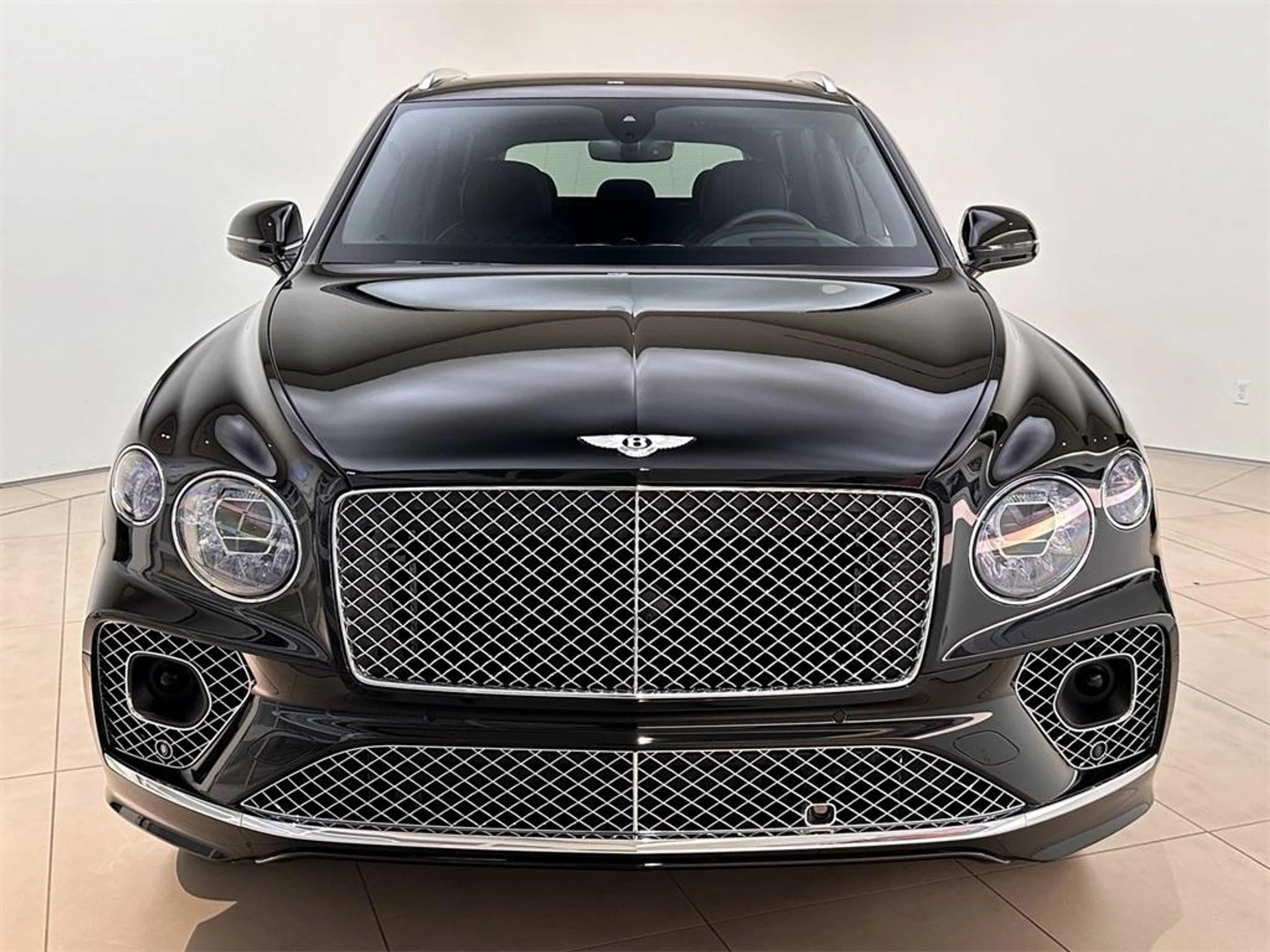 mph001_979743307_Used_2021_Bentley_Bentayga_V8_1715724569_443a6b8365