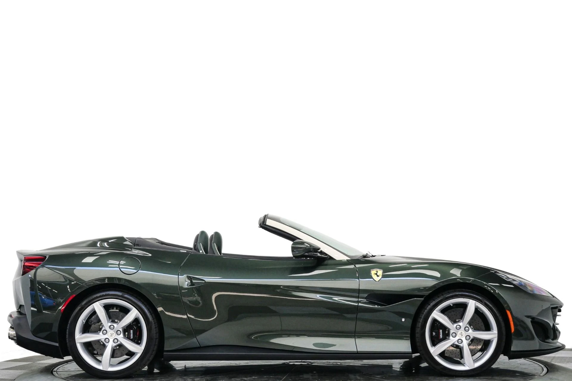 mph001_981373837_Used_2019_Ferrari_Portofino_Tailor_Made_in_NYC_Unique_Exterior_and_Interior_Colors_Amazing_1779827037_08ad162523