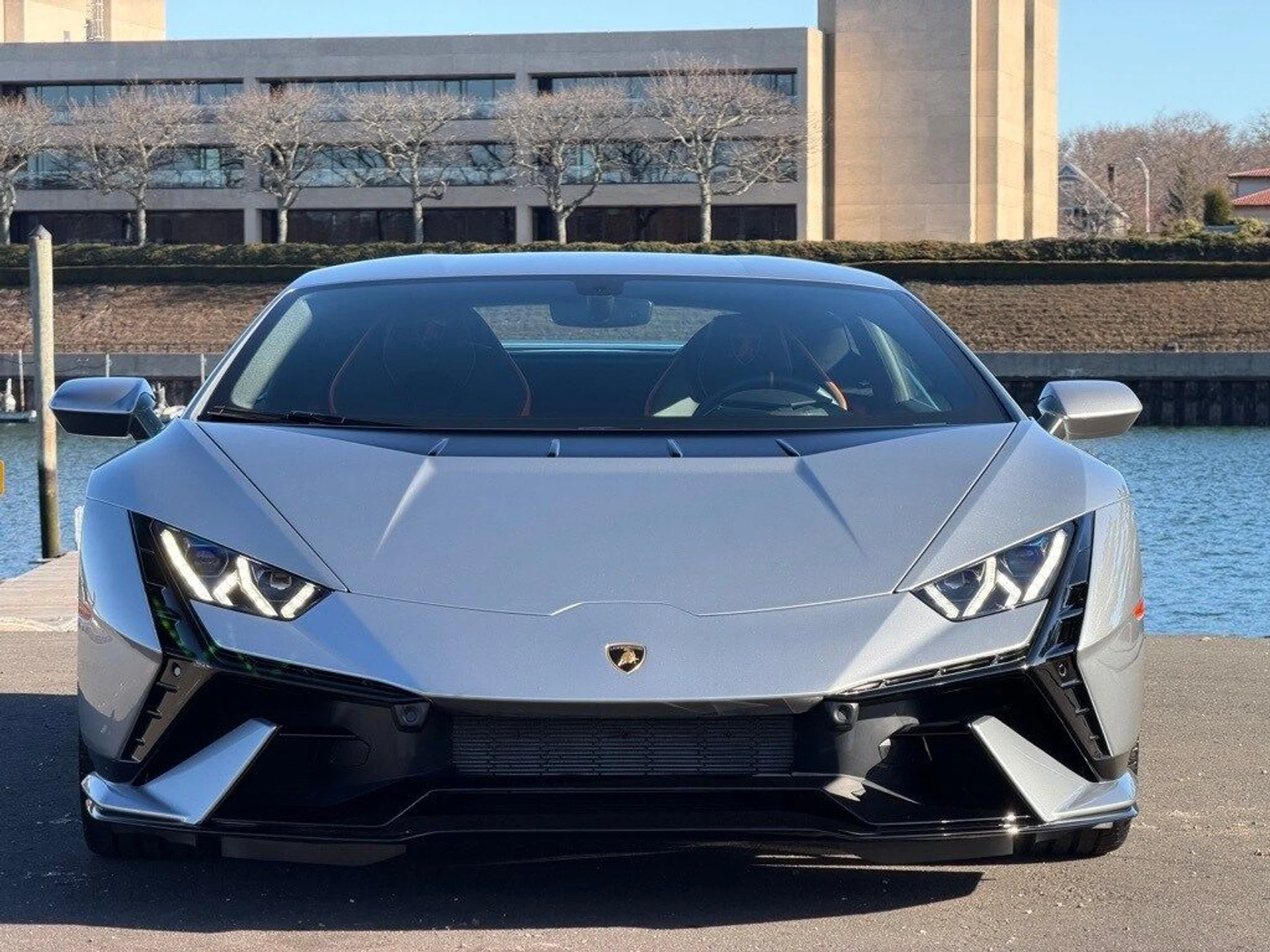 mph001_984198371_c14d12e1e72ec11436fb811afae27700x_404d46e458