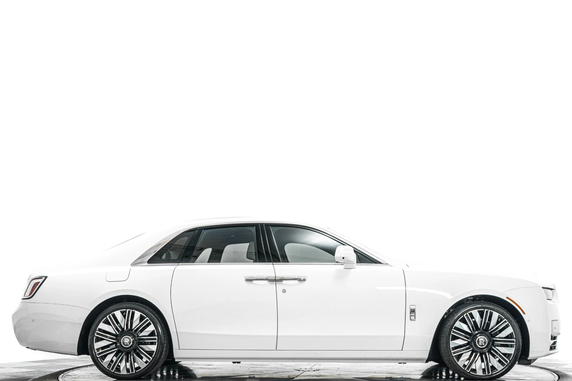 mph001_999739636_Used_2026_Rolls_Royce_Ghost_Two_Tone_Interior_Low_Miles_1781640354_744ef16181