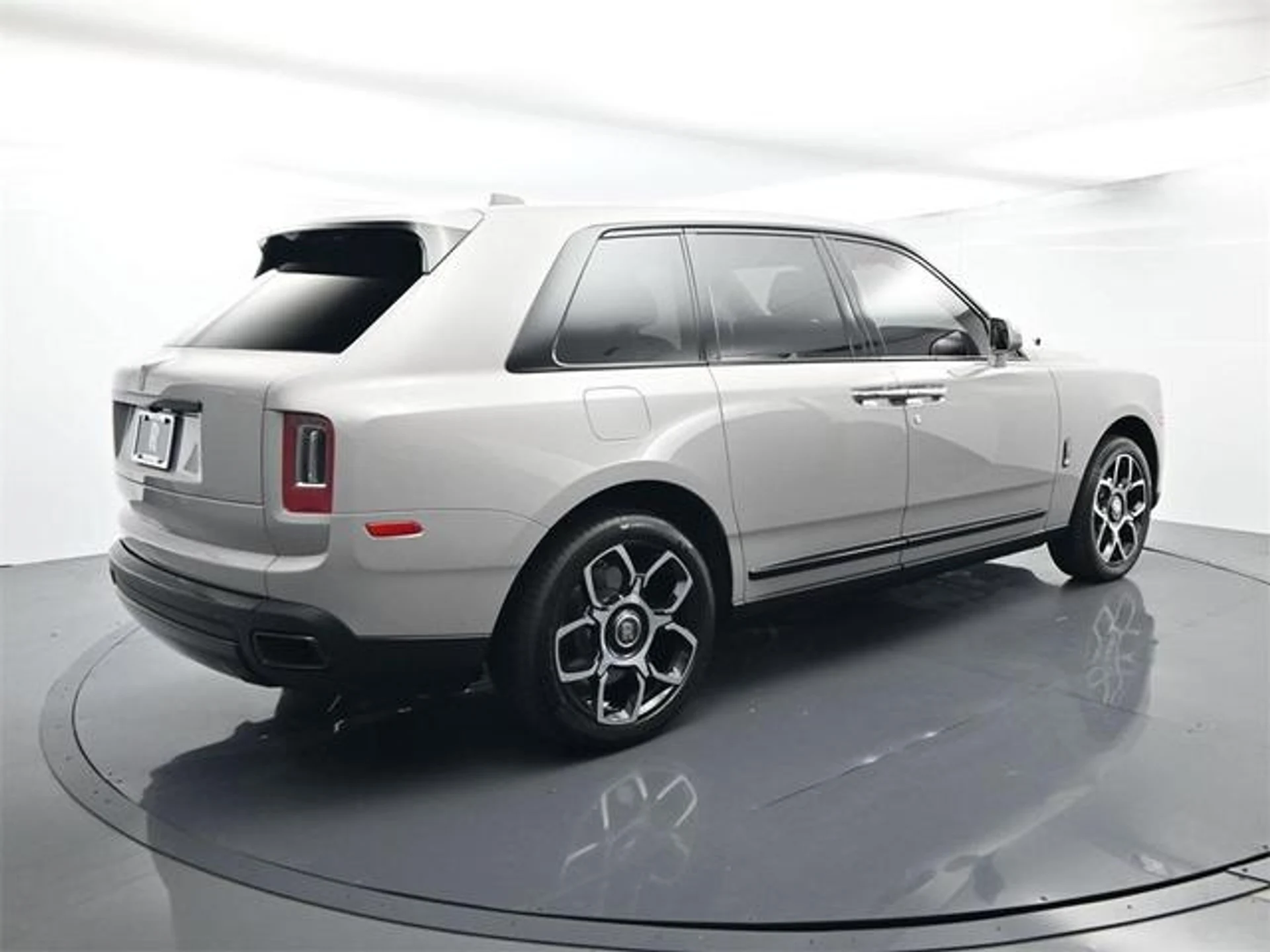 mph001_CBI_Wnw5_BWN_Pr4_Dn_C_Di5_6_Vzq_Aw_Q_c7d2d45d32