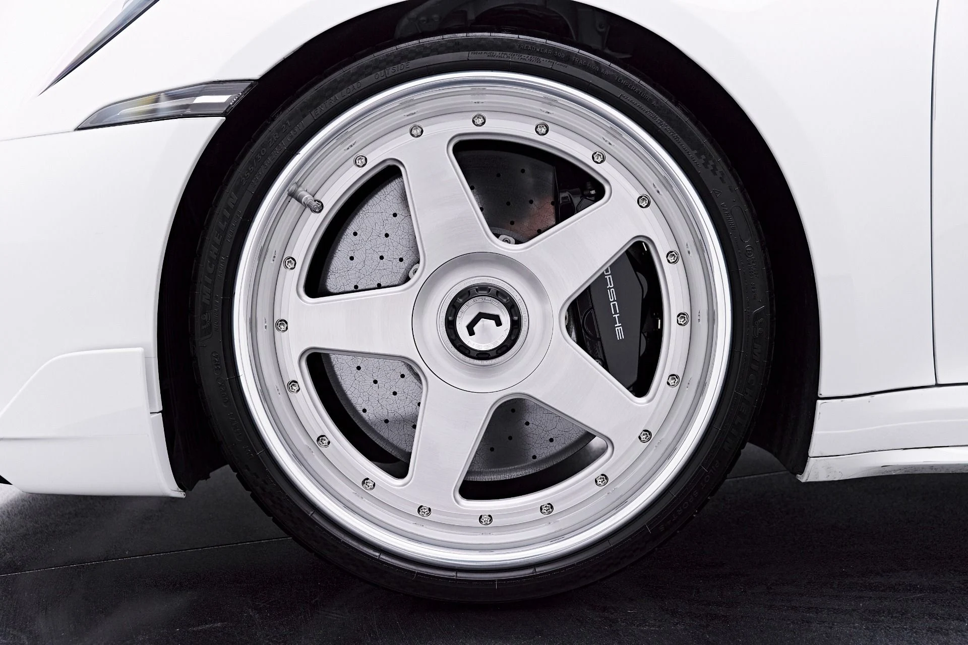 mph002_1002376570_Used_2024_Porsche_911_Turbo_S_1777505221_0a5f5c8d9d