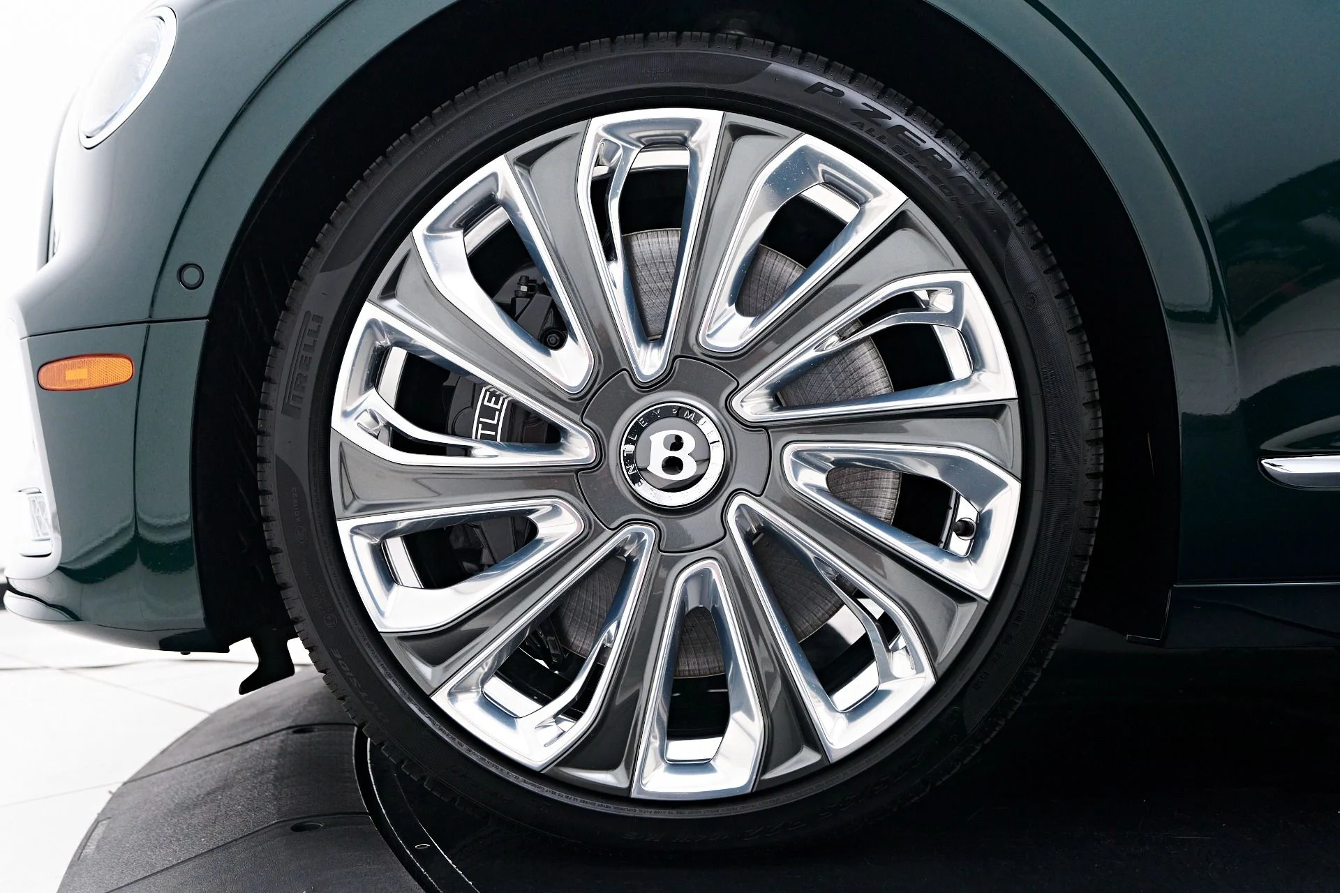 mph002_1011335296_Used_2024_Bentley_Flying_Spur_Mulliner_W12_1756173302_d0eb257c99