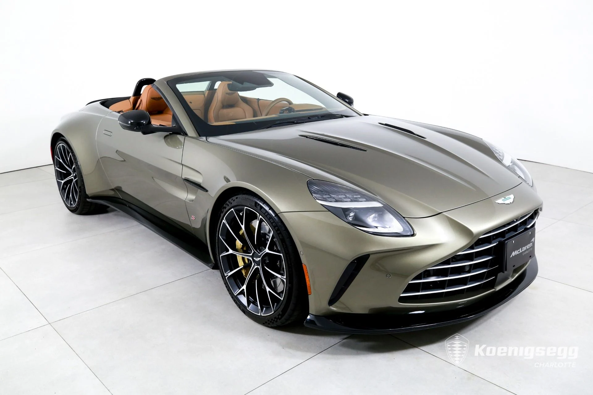 mph002_1014748797_Used_2026_Aston_Martin_Vantage_S_Roadster_1782838257_36c7d5513b
