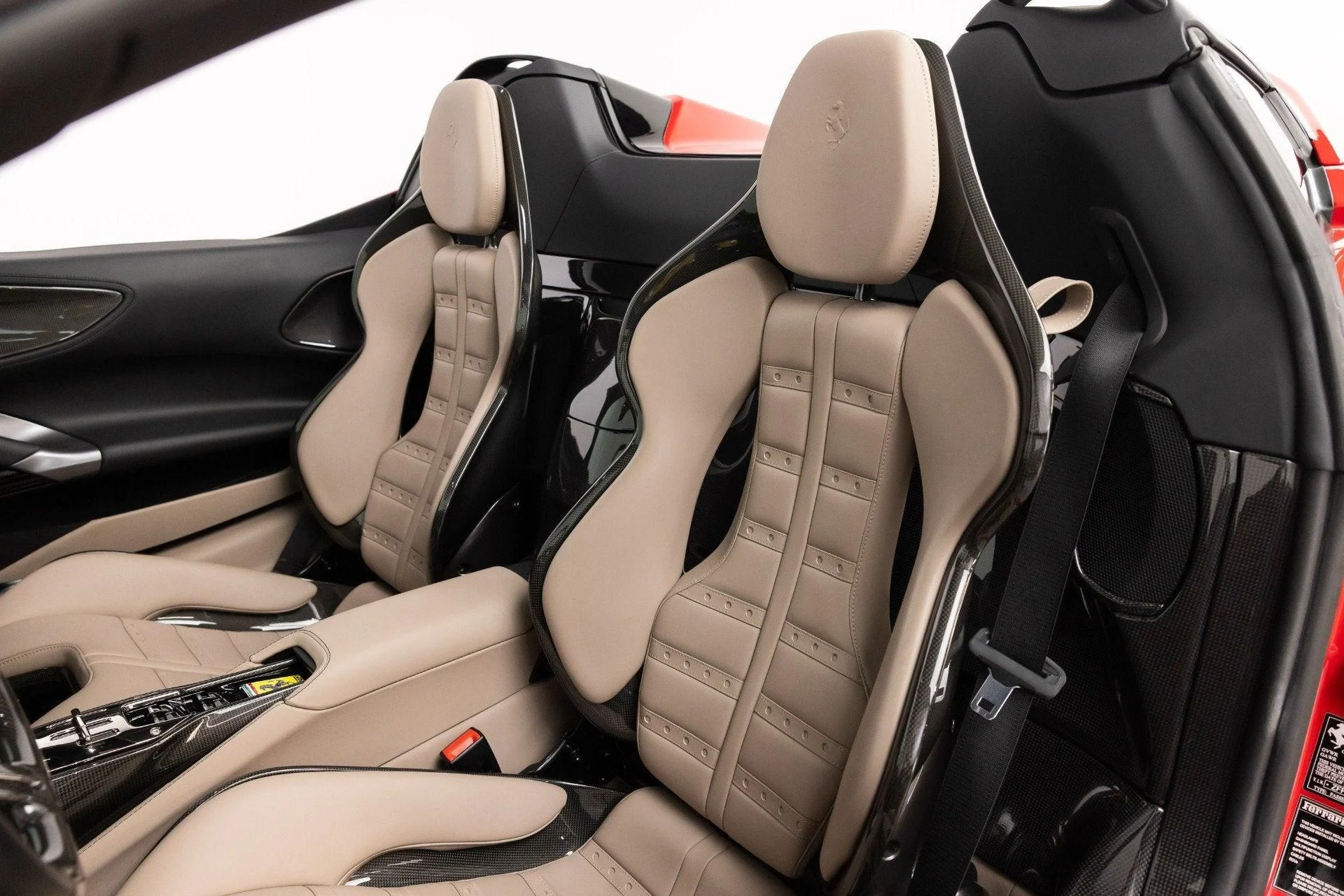 mph002_1014986642_Used_2022_Ferrari_SF_90_Spider_1788255938_f5058aaa79