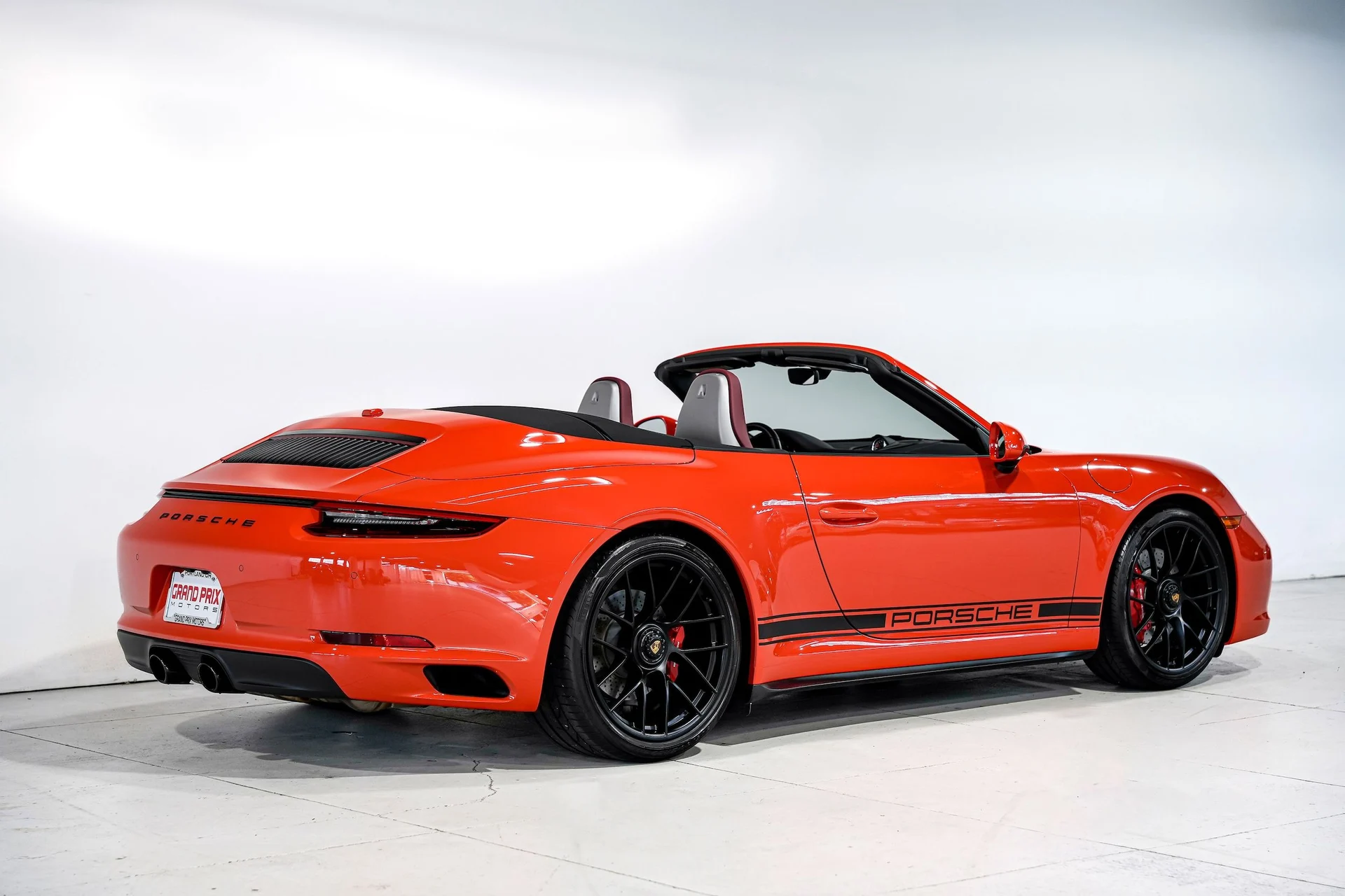 mph002_1017921164_324c44253bd8a723aa464aa7c49f285cx_d976000416