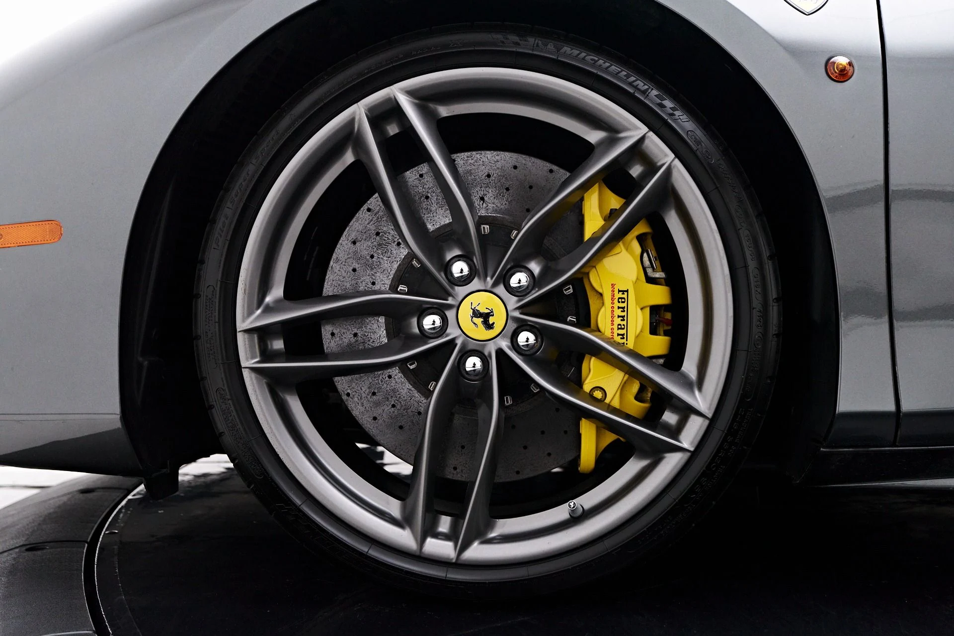 mph002_1020462591_Used_2016_Ferrari_488_GTB_Base_1755995694_4d96cbf47a