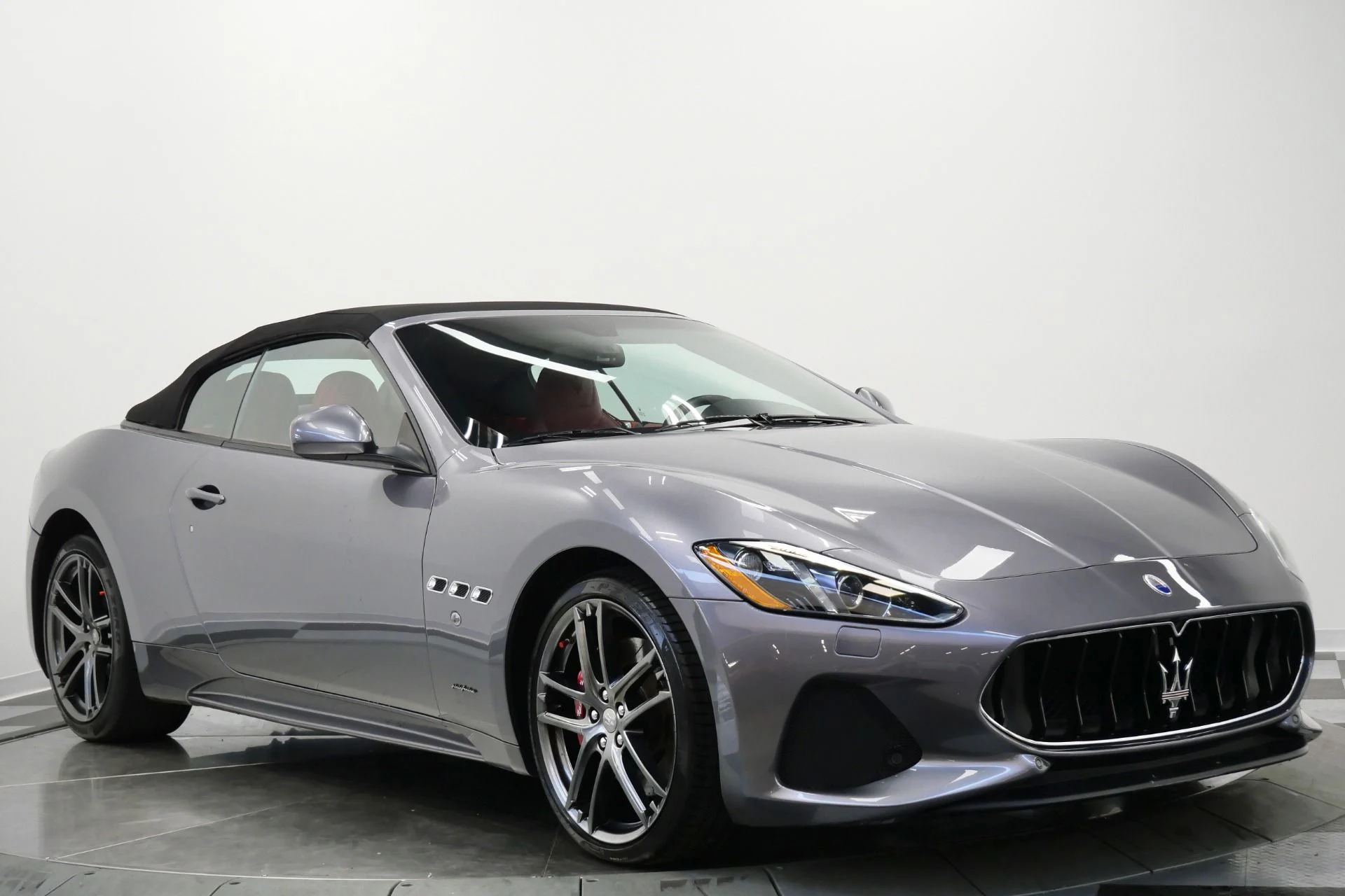 mph002_1039231194_Used_2019_Maserati_Gran_Turismo_Convertible_Sport_Rare_Color_Carbon_Fiber_Interior_Trim_1773689122_319d05474d