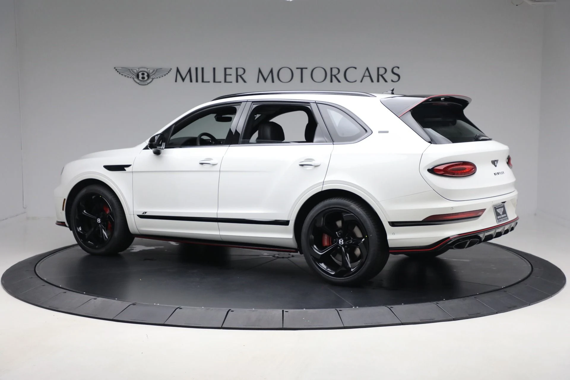 mph002_1042253374_New_2025_Bentley_Bentayga_S_Black_Edition_fb665d5f46