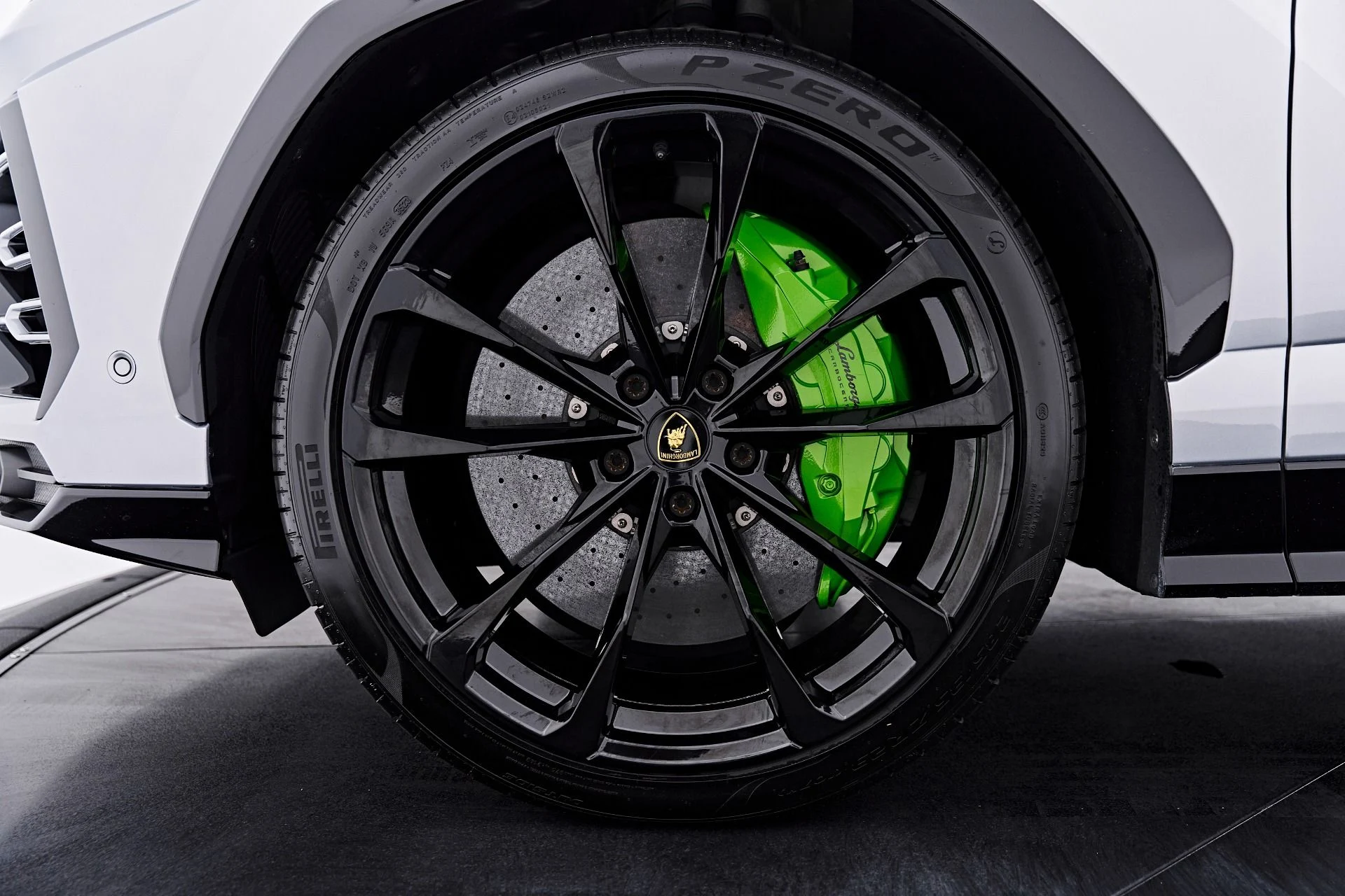 mph002_1042313440_Used_2021_Lamborghini_Urus_1788457792_79194fb8dd