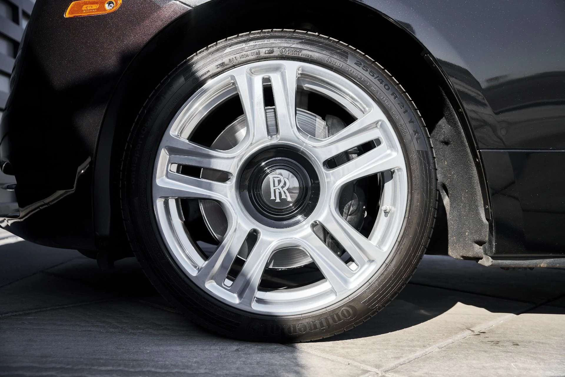 mph002_1050896616_Used_2016_Rolls_Royce_Dawn_Base_1770086681_1a174f4404