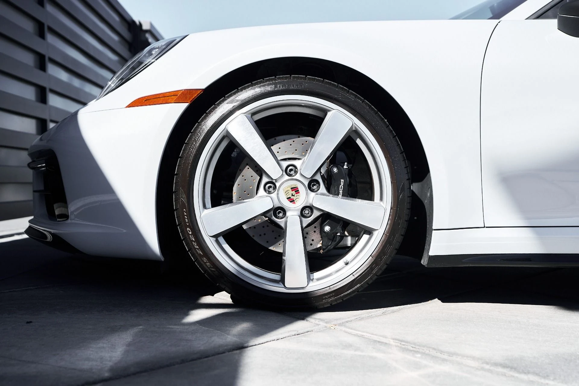 mph002_1051131393_Used_2024_Porsche_911_Carrera_4_S_1760665394_0753833970