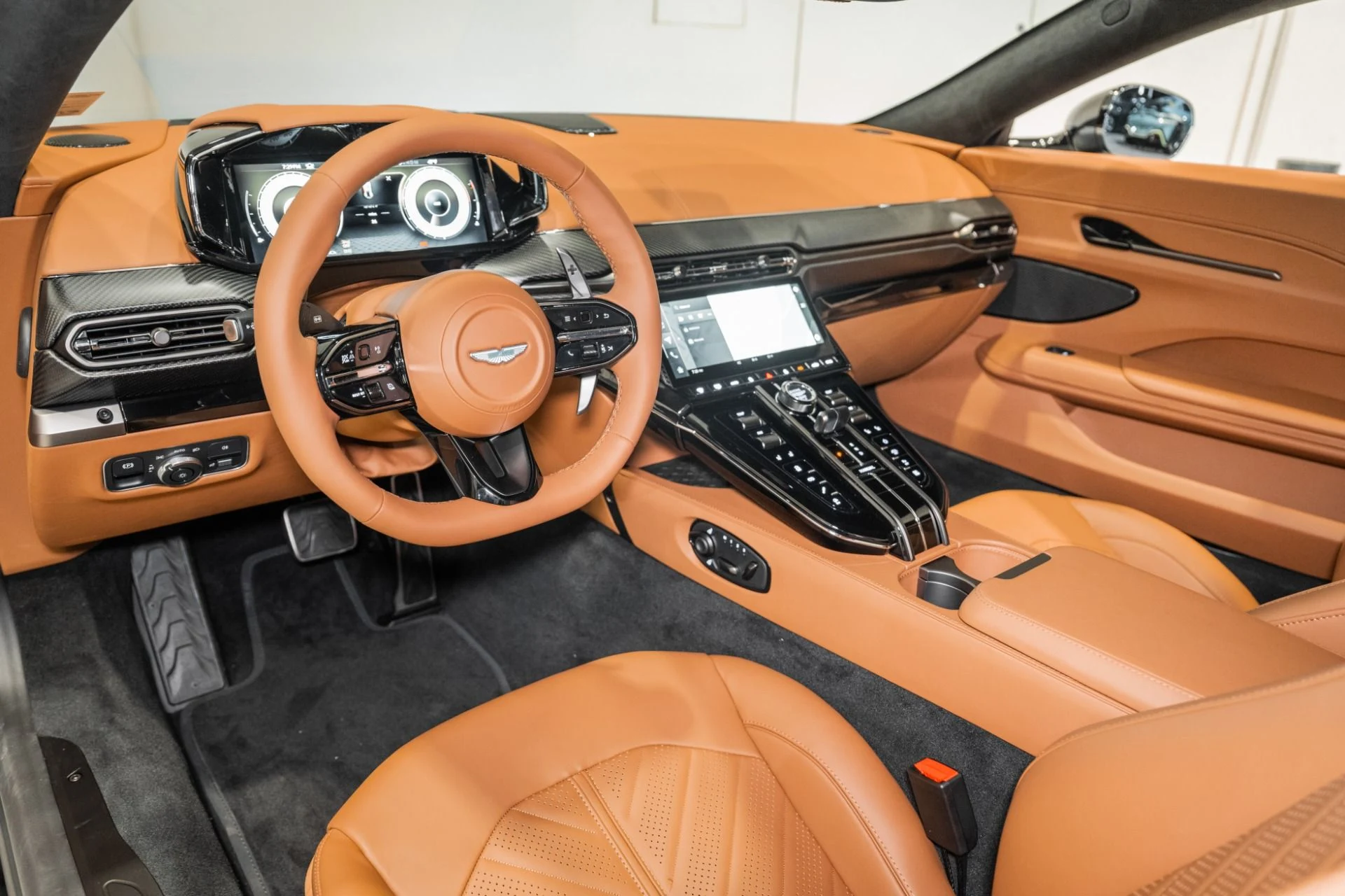 mph002_105263611_New_2026_Aston_Martin_Vantage_S_Coupe_1767380172_5bf75dae4b