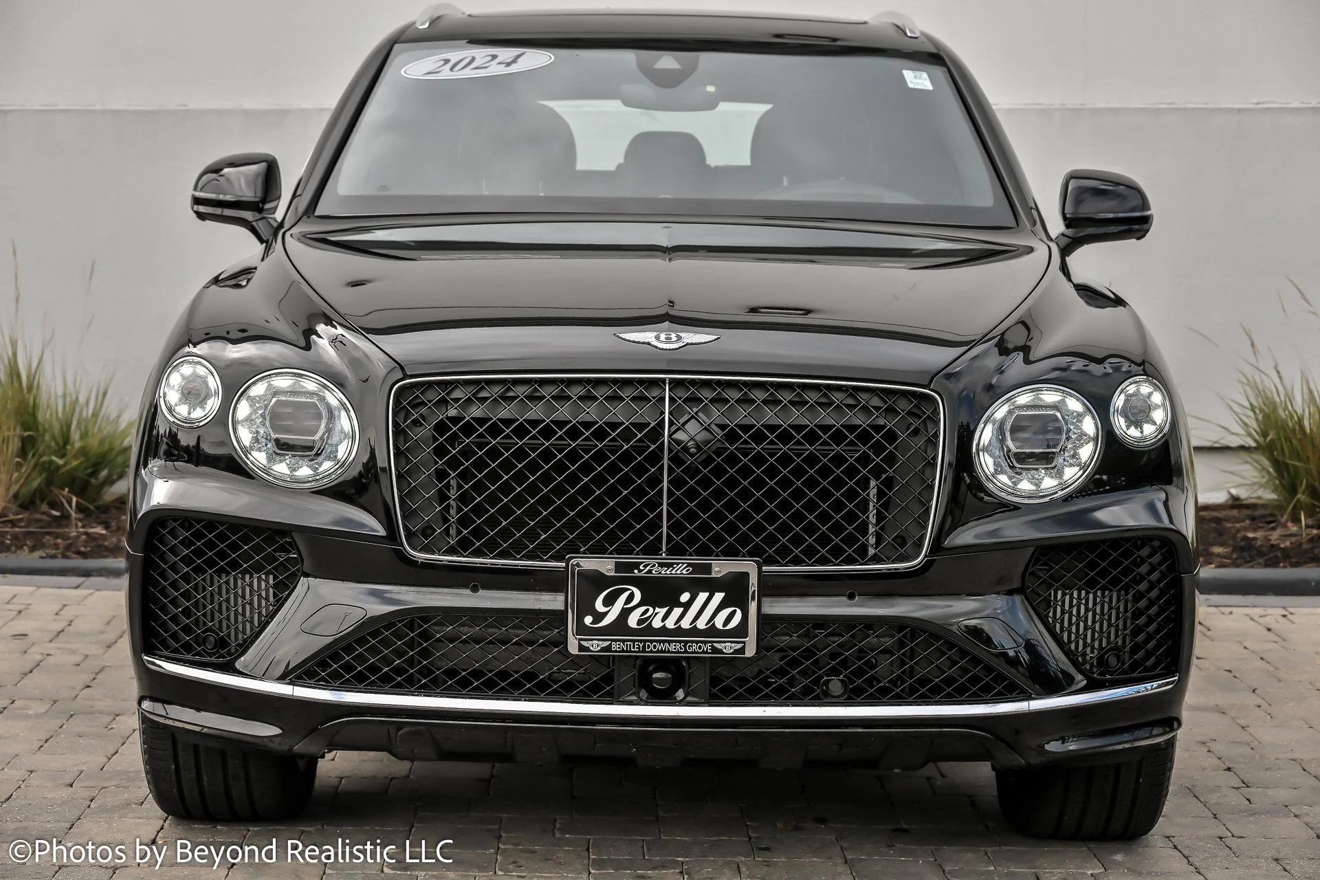 mph002_1053649977_Used_2024_Bentley_Bentayga_Hybrid_1759997508_0776a81fe7
