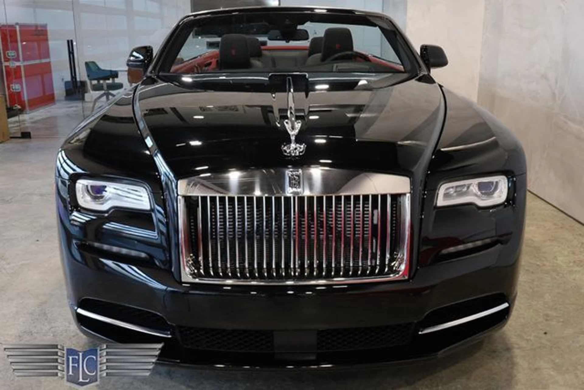 mph002_1057838691_used_2017_rolls_royce_dawn_convertible_9689_23082501_7_640_9574f3ec5d