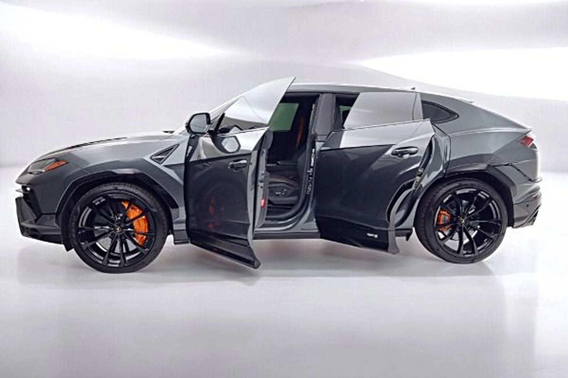 mph002_1063202814_Used_2024_Lamborghini_Urus_S_4eca472ad9
