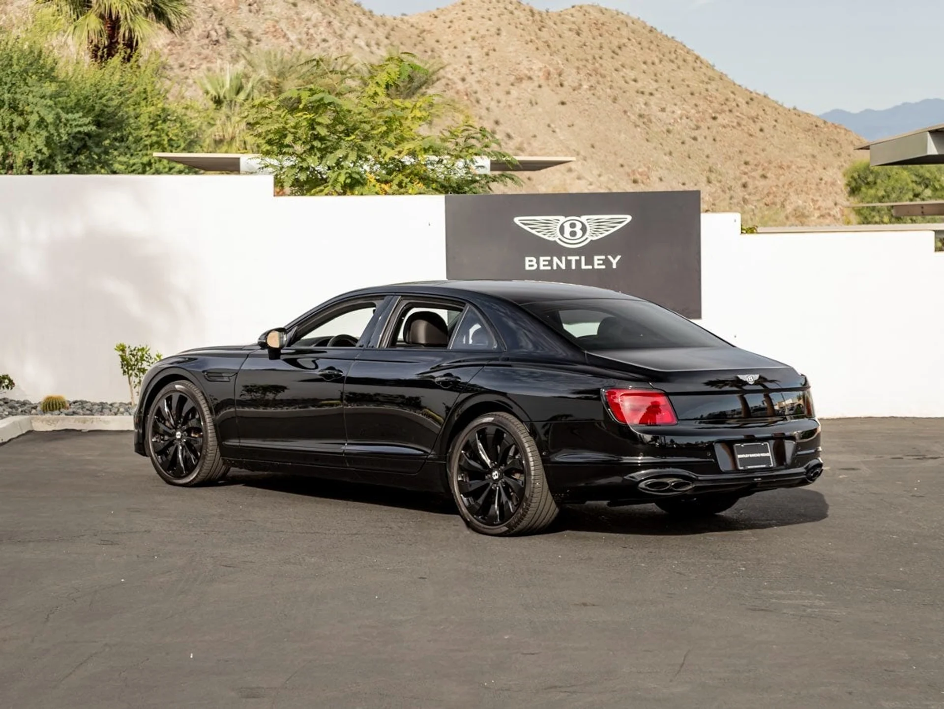 mph002_106585371_3_a29b3e4dbb