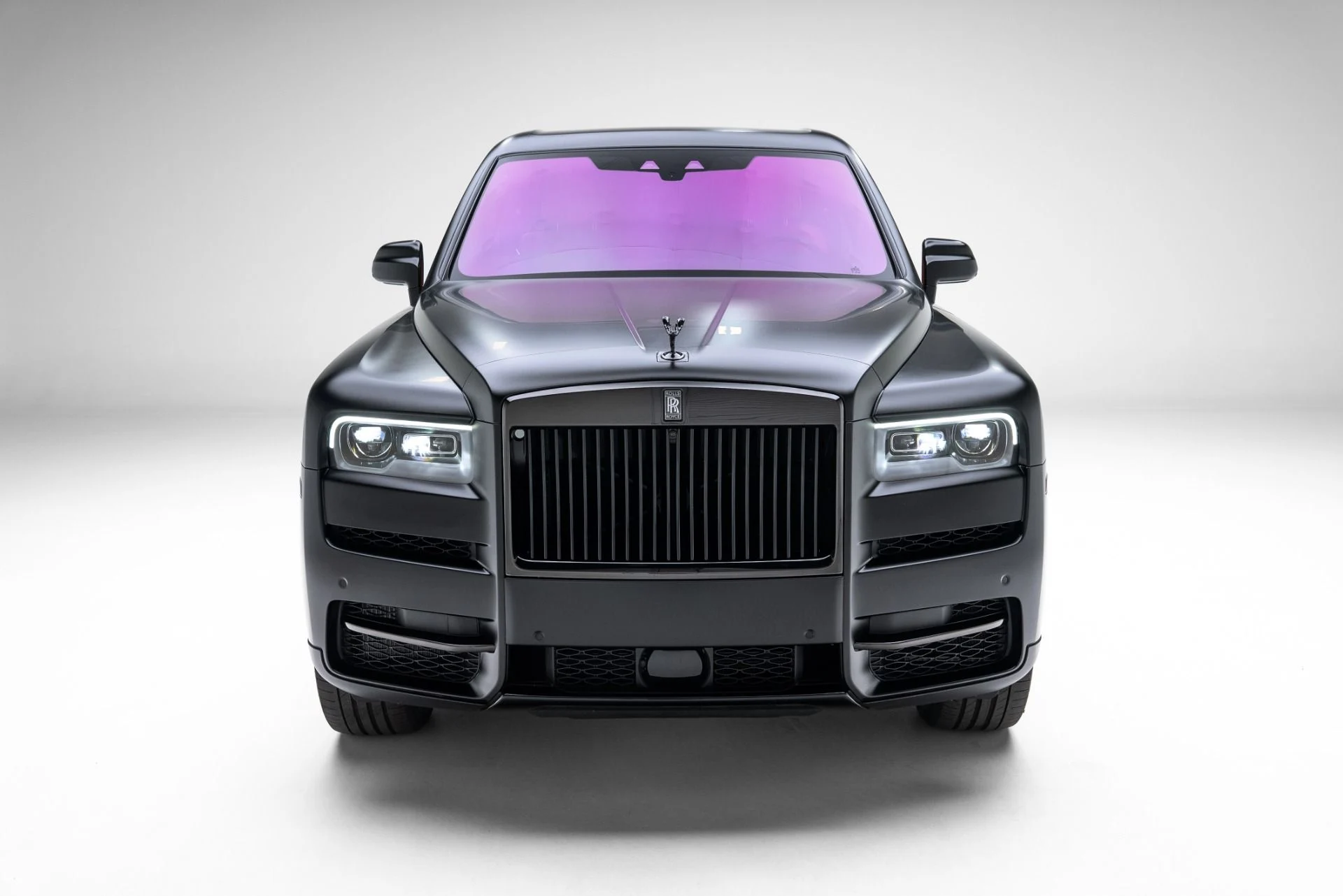 mph002_1071822310_Used_2023_Rolls_Royce_Black_Badge_Cullinan_1775515444_0091cd35b0