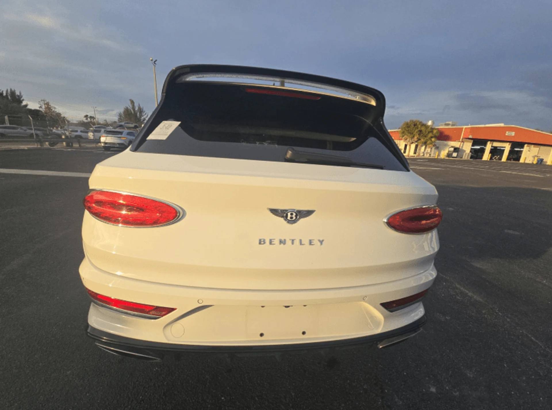 mph002_107426321_pqip9afivpo68h4h6ea68bbe5d8e_c27191d649