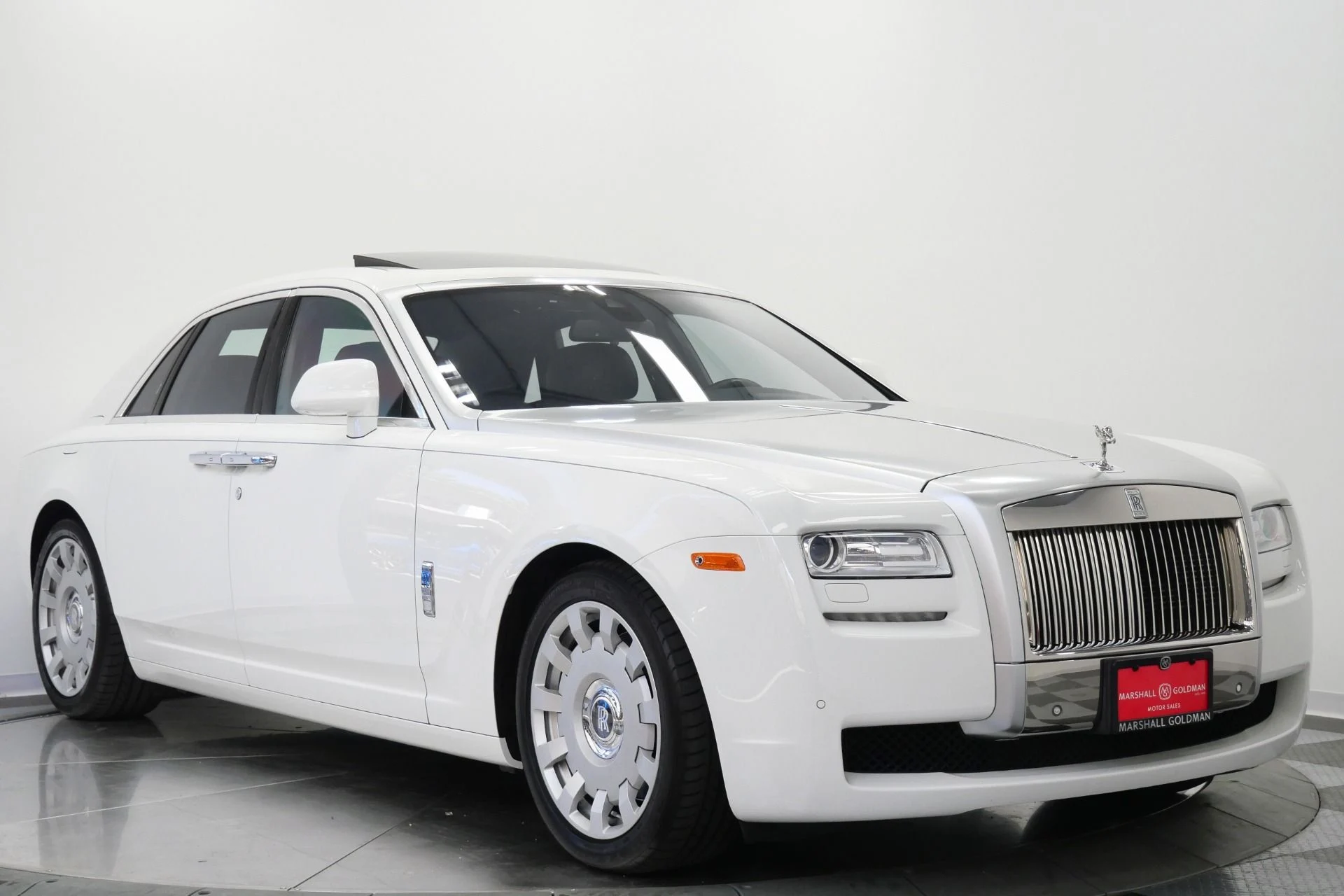 mph002_1076171523_Used_2014_Rolls_Royce_Ghost_V12_Power_Drivers_Assistance_1_Heated_and_Ventilated_Front_Seats_1779224671_19ec1de850