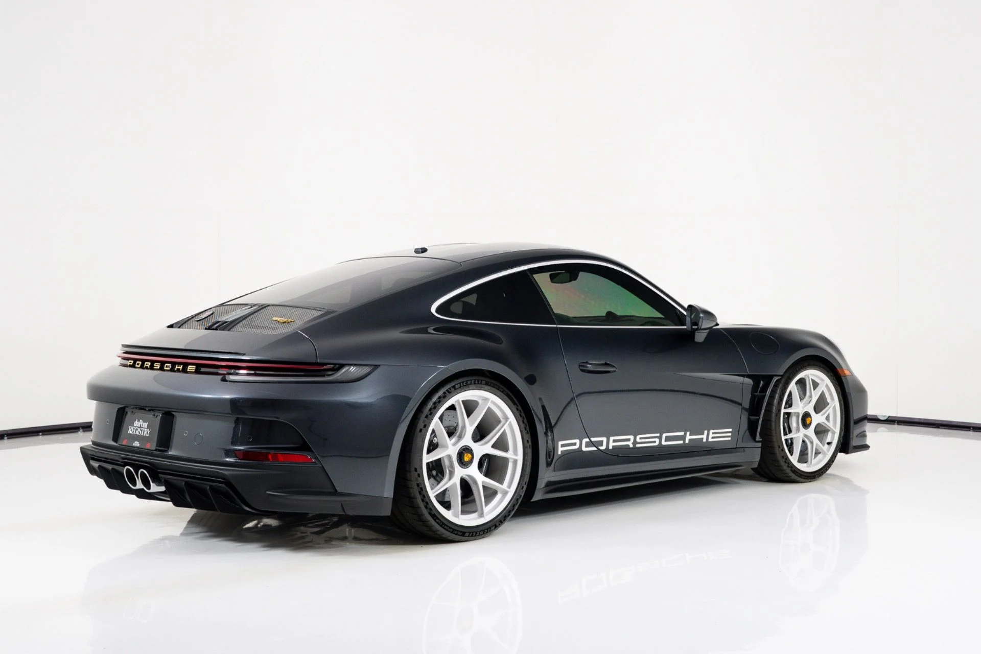 mph002_1081134872_Used_2024_Porsche_911_ST_1791913178_cf6c448fb8