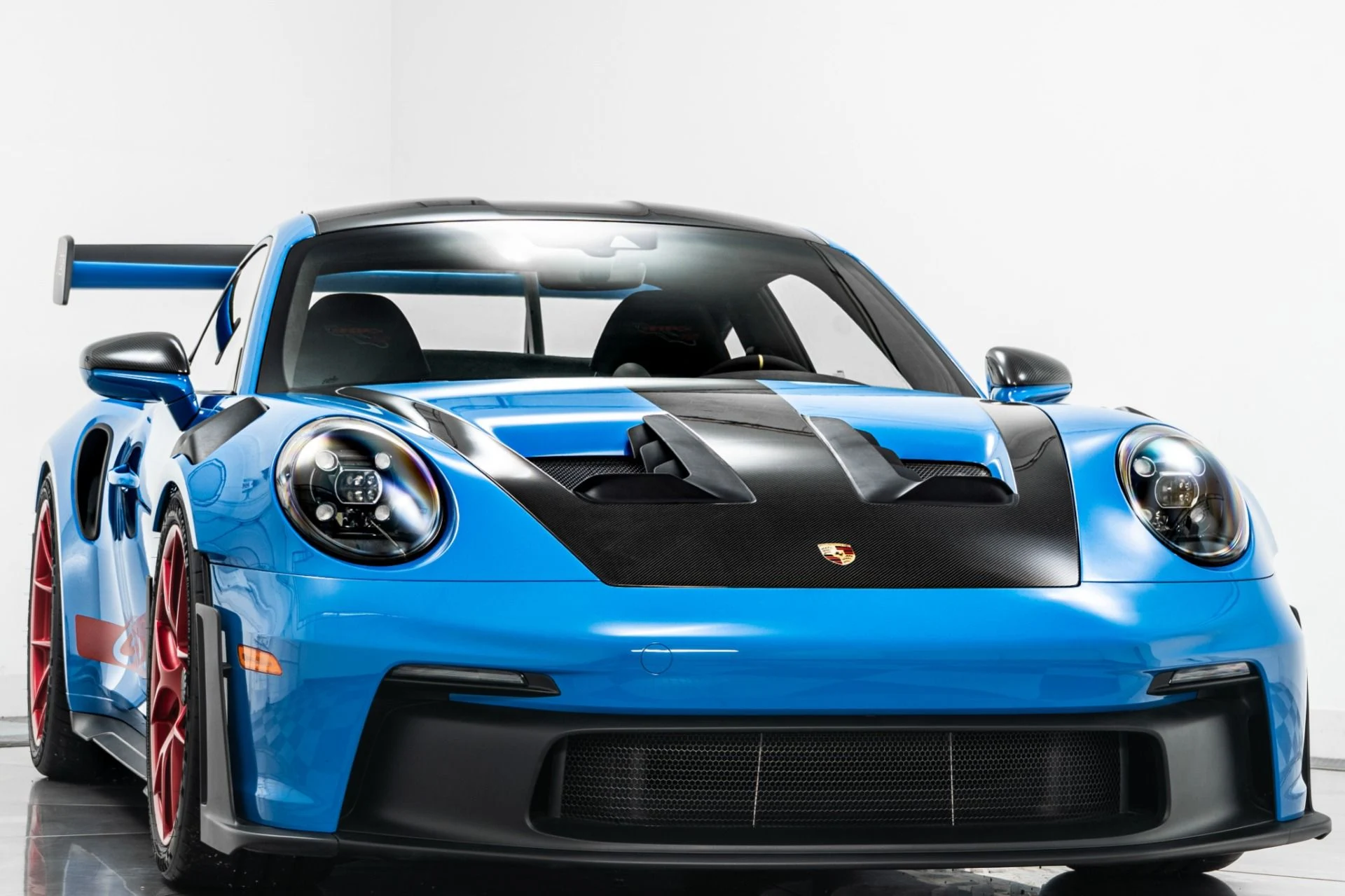 mph002_1081808408_Used_2024_Porsche_911_GT_3_RS_GT_3_RS_1755547454_45b1923f74