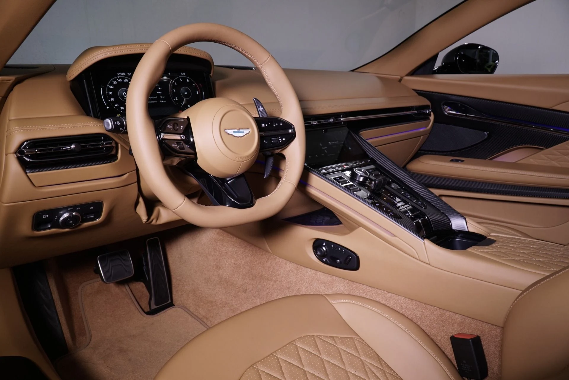 mph002_1094774717_New_2026_Aston_Martin_DB_12_Volante_Volante_1762323175_6d0164d5ce
