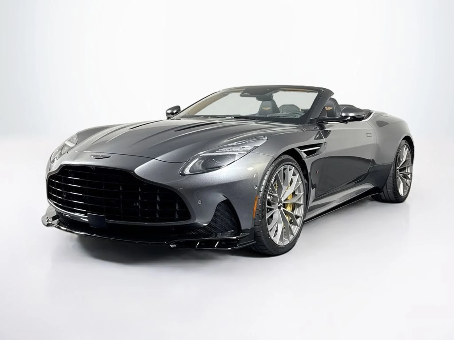 mph002_1099555832_new_2026_aston_martin_db12_s_volante_11350_23037477_3_1024_4f6002c1ad