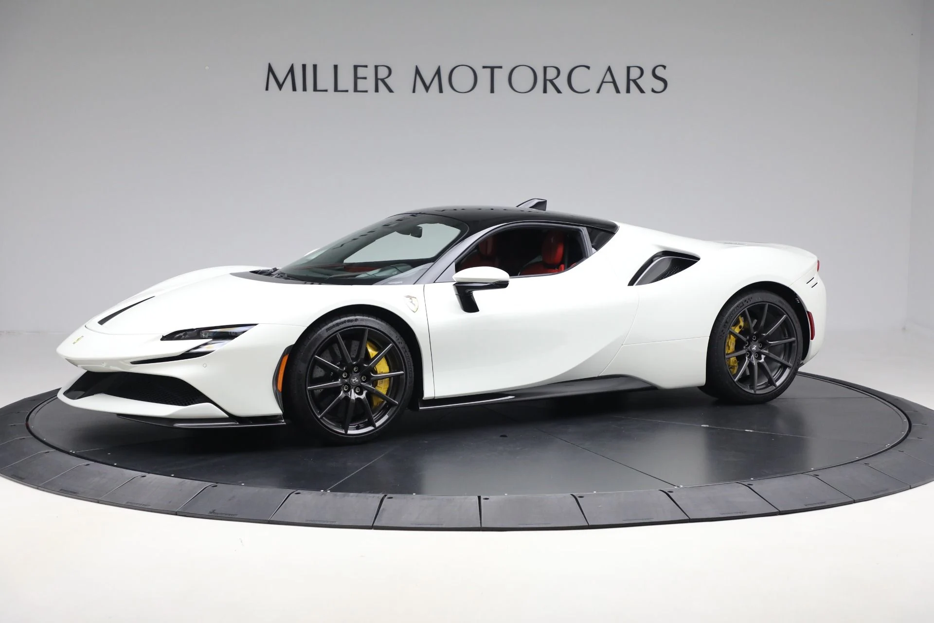 mph002_1101725899_Used_2021_Ferrari_SF_90_Stradale_c5418dedab