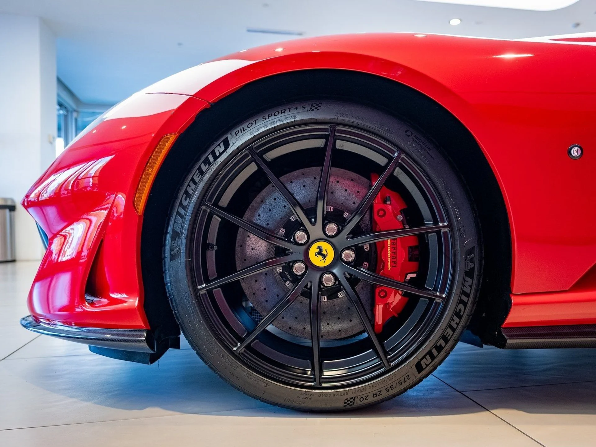 mph002_110567756_3_670ade7c96