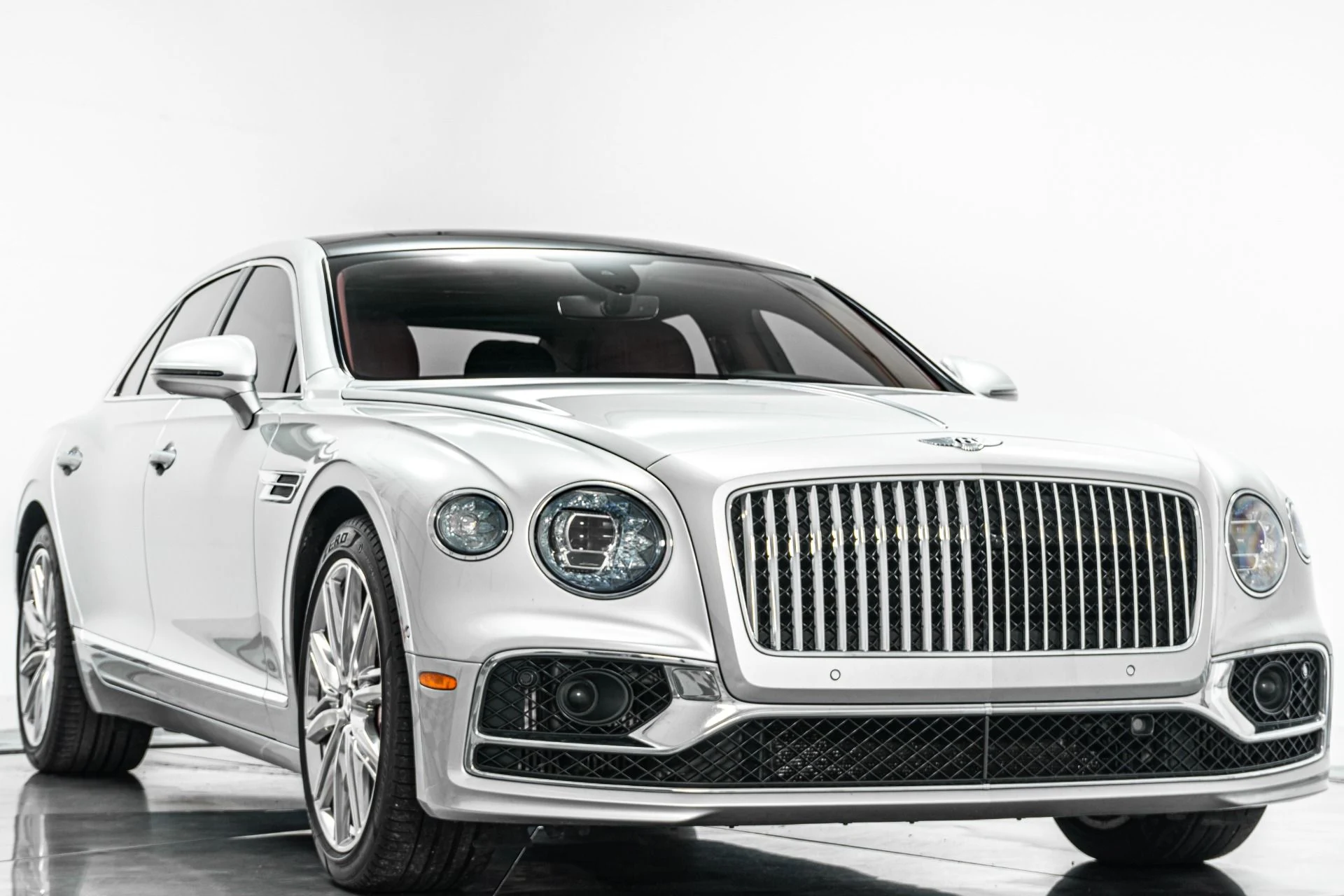 mph002_110605827_Used_2022_Bentley_Flying_Spur_V8_Great_Colors_Engine_Turned_Veneers_Mulliner_Package_1773426233_3c25b9afb5