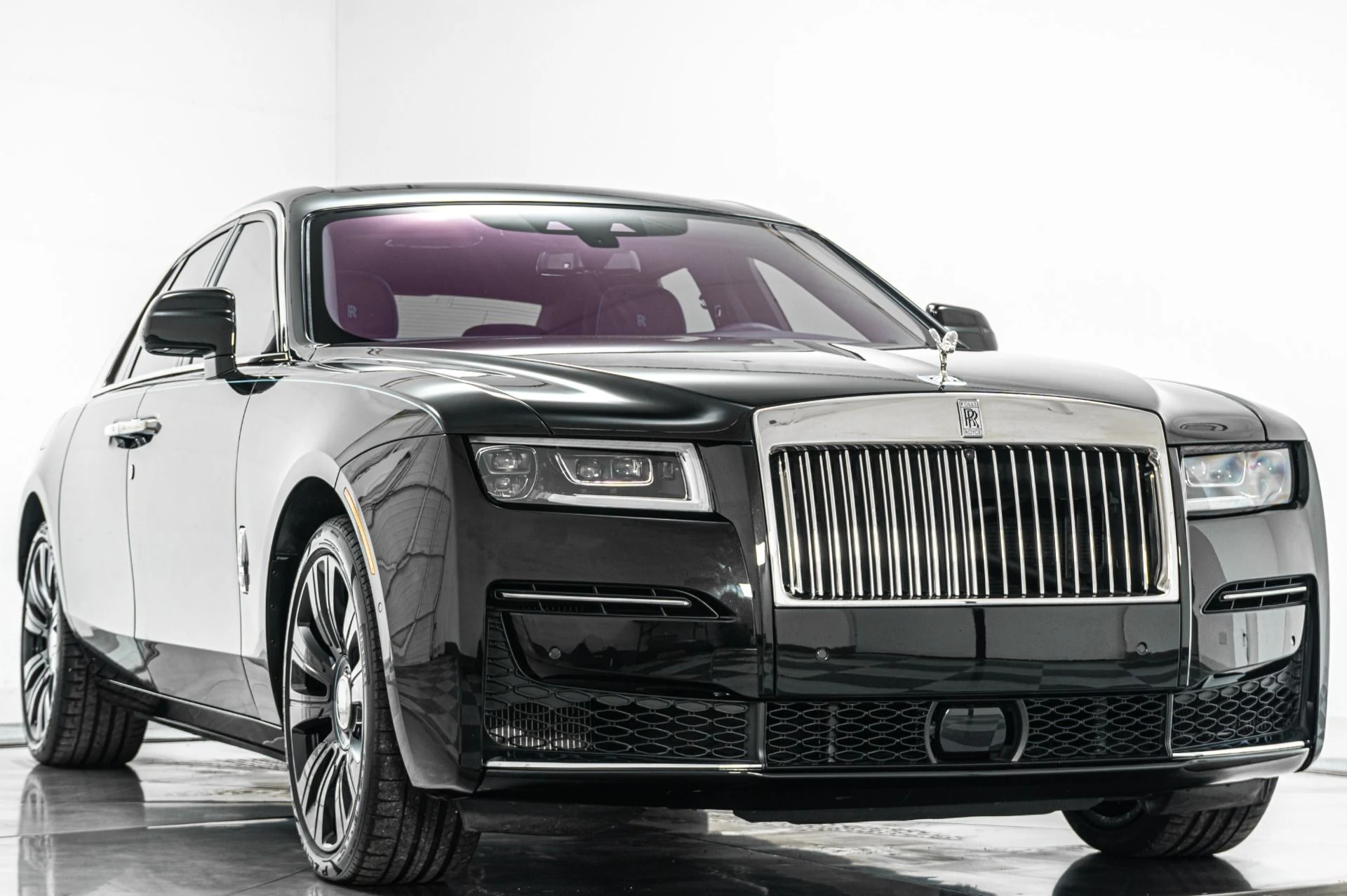 mph002_1116437371_Used_2022_Rolls_Royce_Ghost_The_Ghost_Package_Turquoise_Accents_Illuminated_Fascia_1774388734_bde5efd353