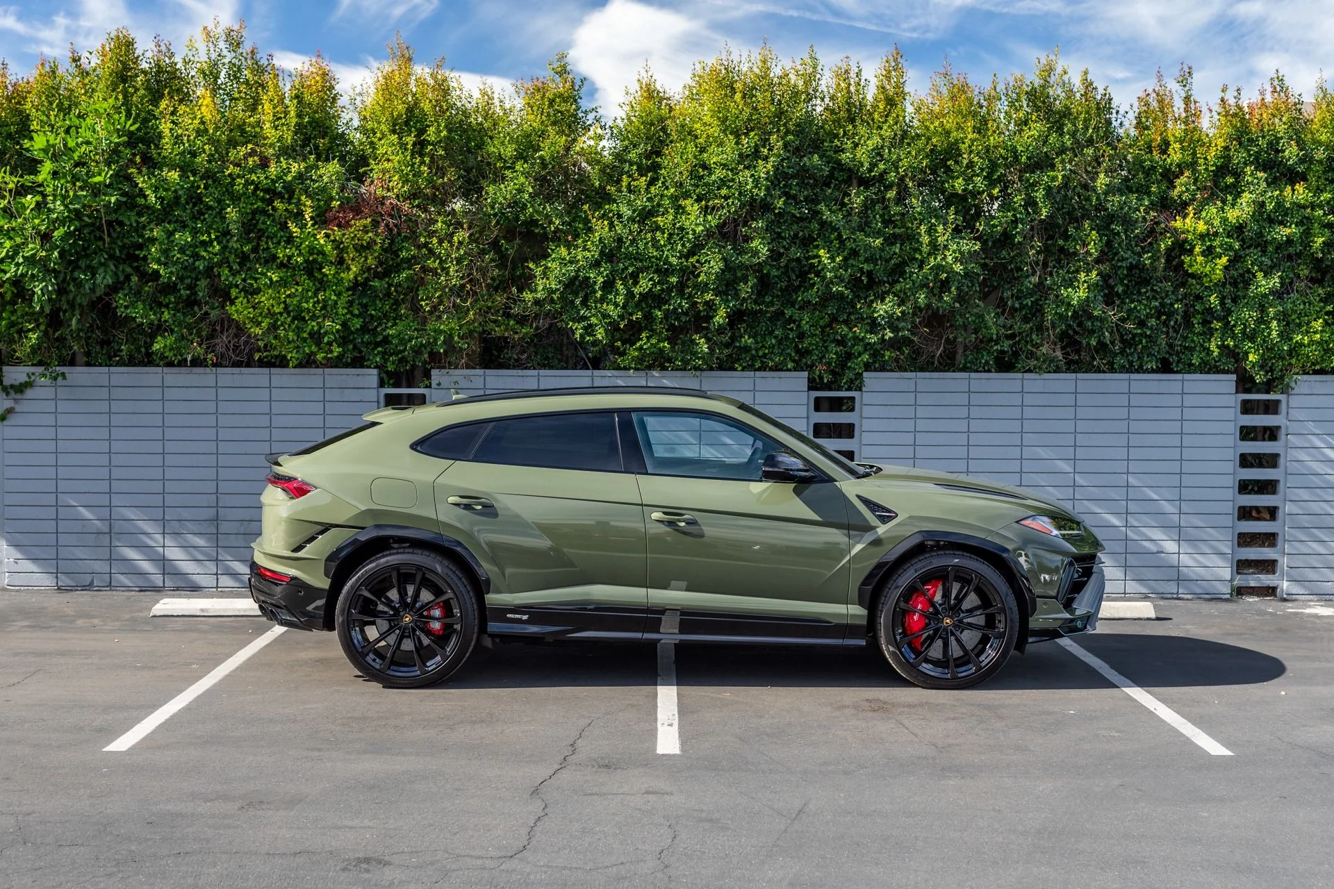 mph002_1120015027_Used_2023_Lamborghini_Urus_S_1764103574_b8be040ae9
