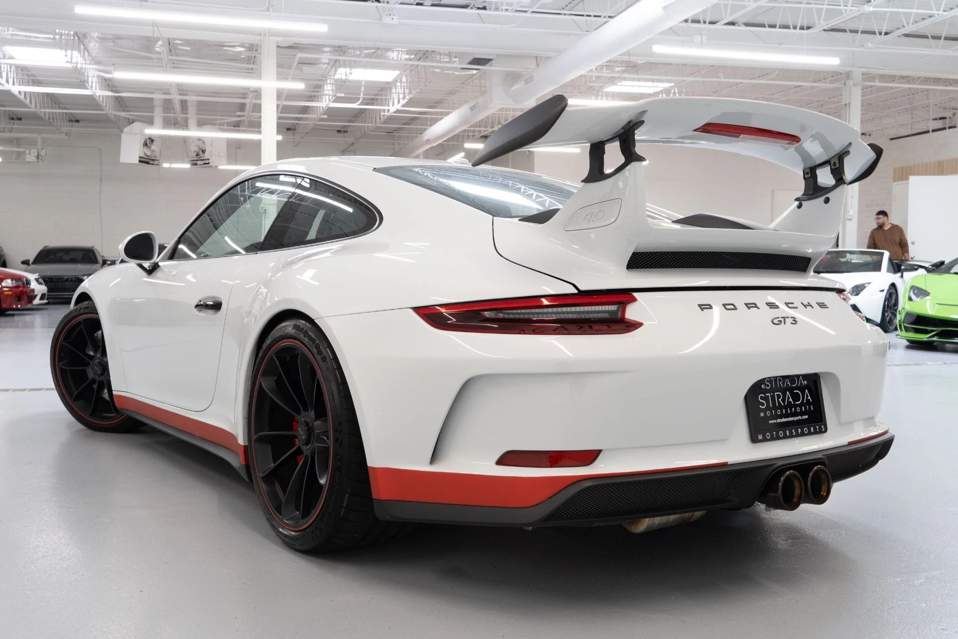 mph002_1124813299_Used_2018_Porsche_911_GT_3_1756318180_7ec165d2b5