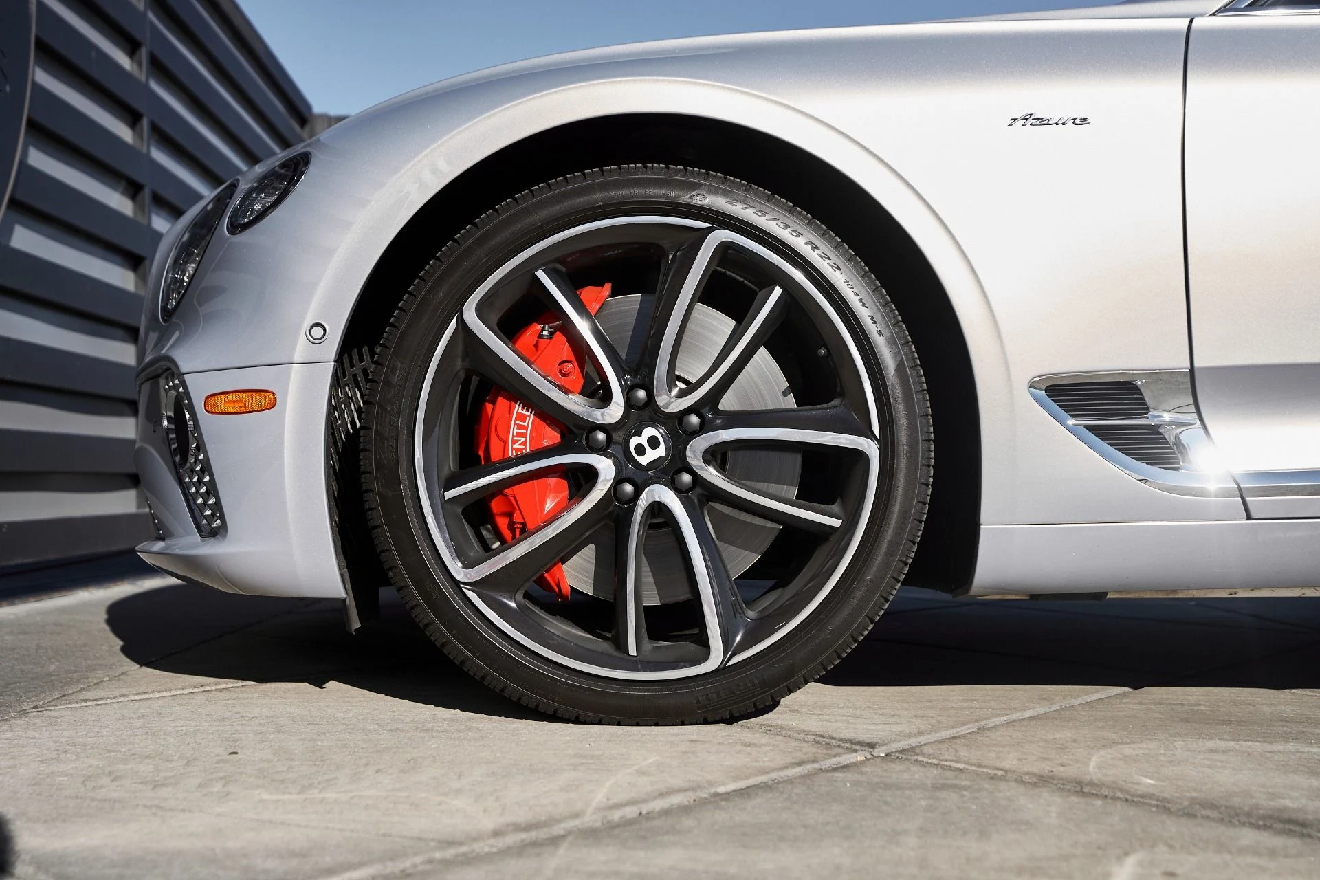 mph002_1132098_Used_2023_Bentley_Continental_GT_Azure_1764903533_d6ee897ec8