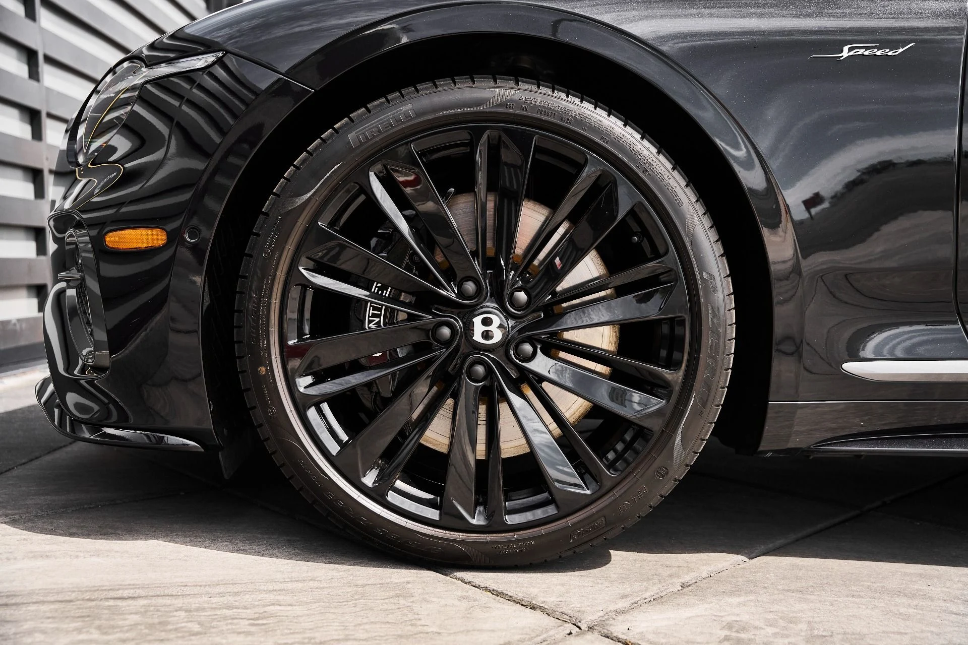 mph002_1146169635_Used_2025_Bentley_Continental_GT_Speed_1777077692_32f9b2f83a