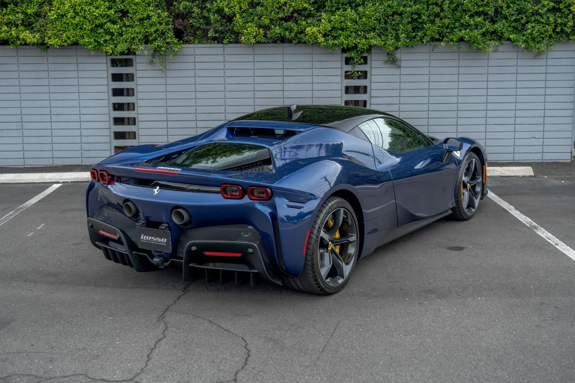 mph002_1153112091_Used_2023_Ferrari_SF_90_Stradale_1759957430_2a9457d666
