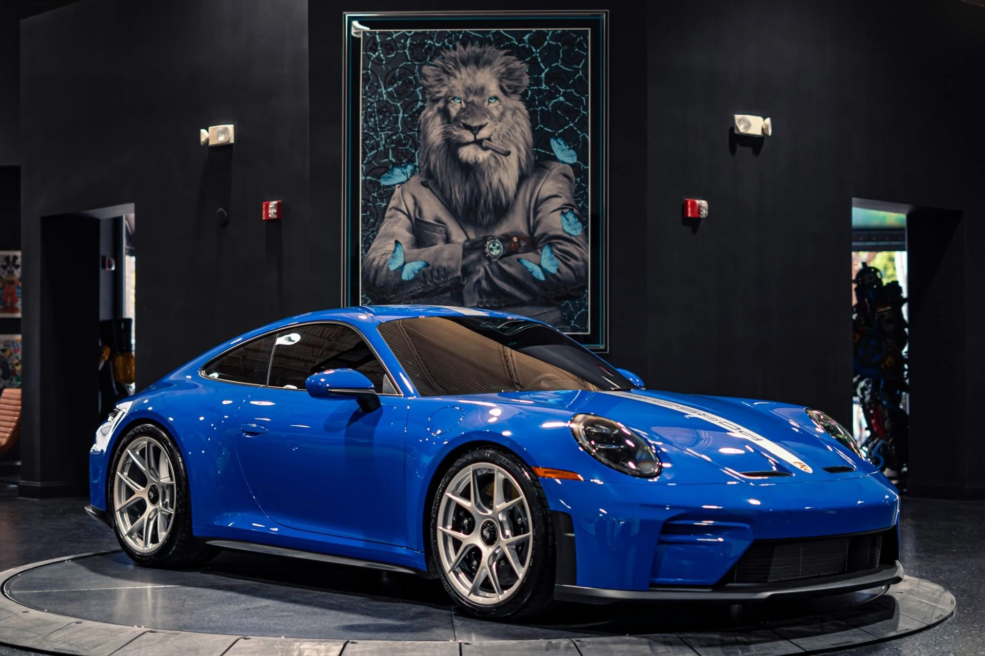 mph002_1159684303_Used_2026_Porsche_911_GT_3_Touring_Lugano_Blue_Lightweight_Package_1777381439_b074cfa17a