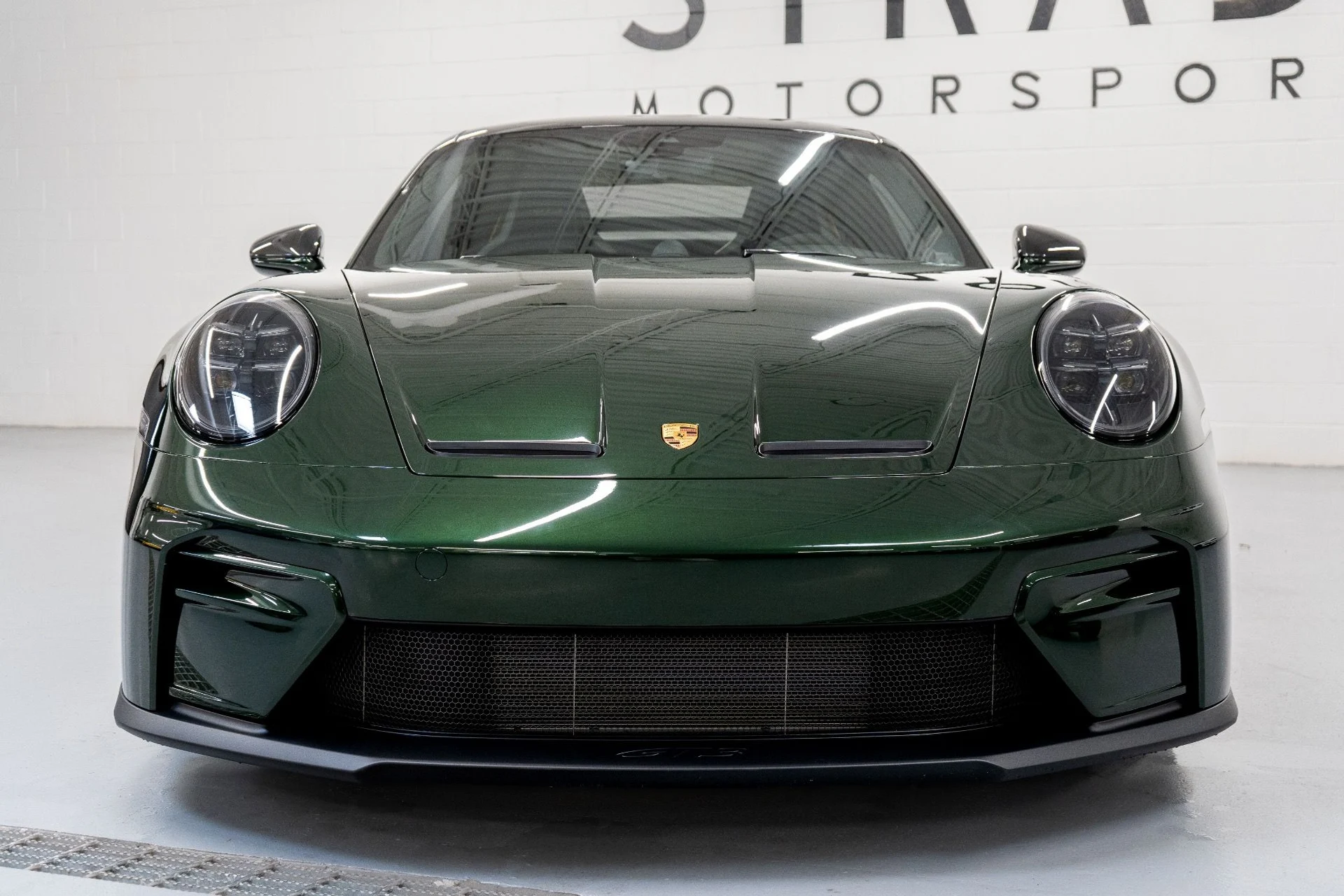 mph002_1166754817_Used_2026_Porsche_911_GT_3_1766611800_c2e9e7f559