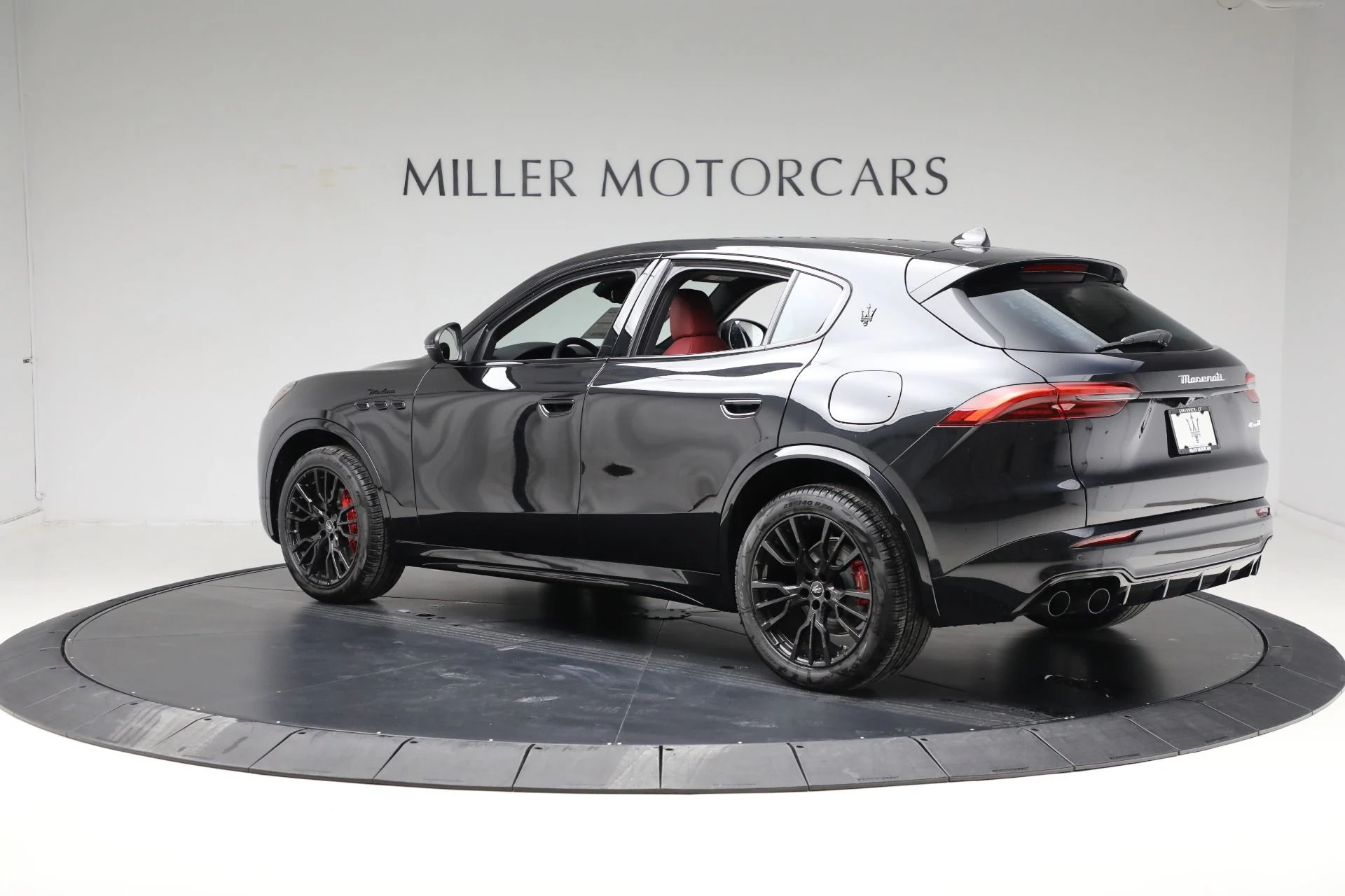 mph002_1167431558_New_2025_Maserati_Grecale_Modena_0d021bf02c