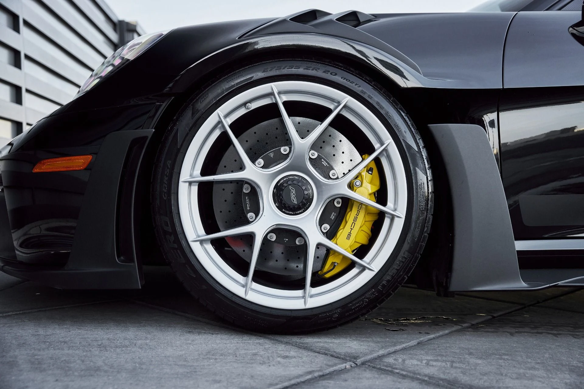 mph002_1180581592_Used_2024_Porsche_911_GT_3_RS_1766112702_10d3da54b6