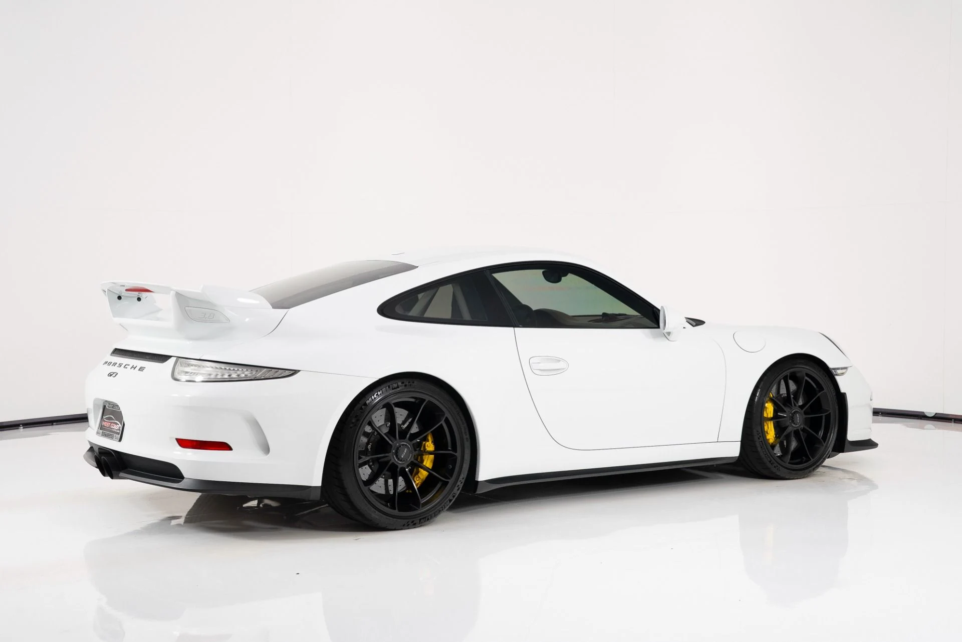 mph002_1180758119_Used_2015_Porsche_911_GT_3_1755021409_54cddddb9f