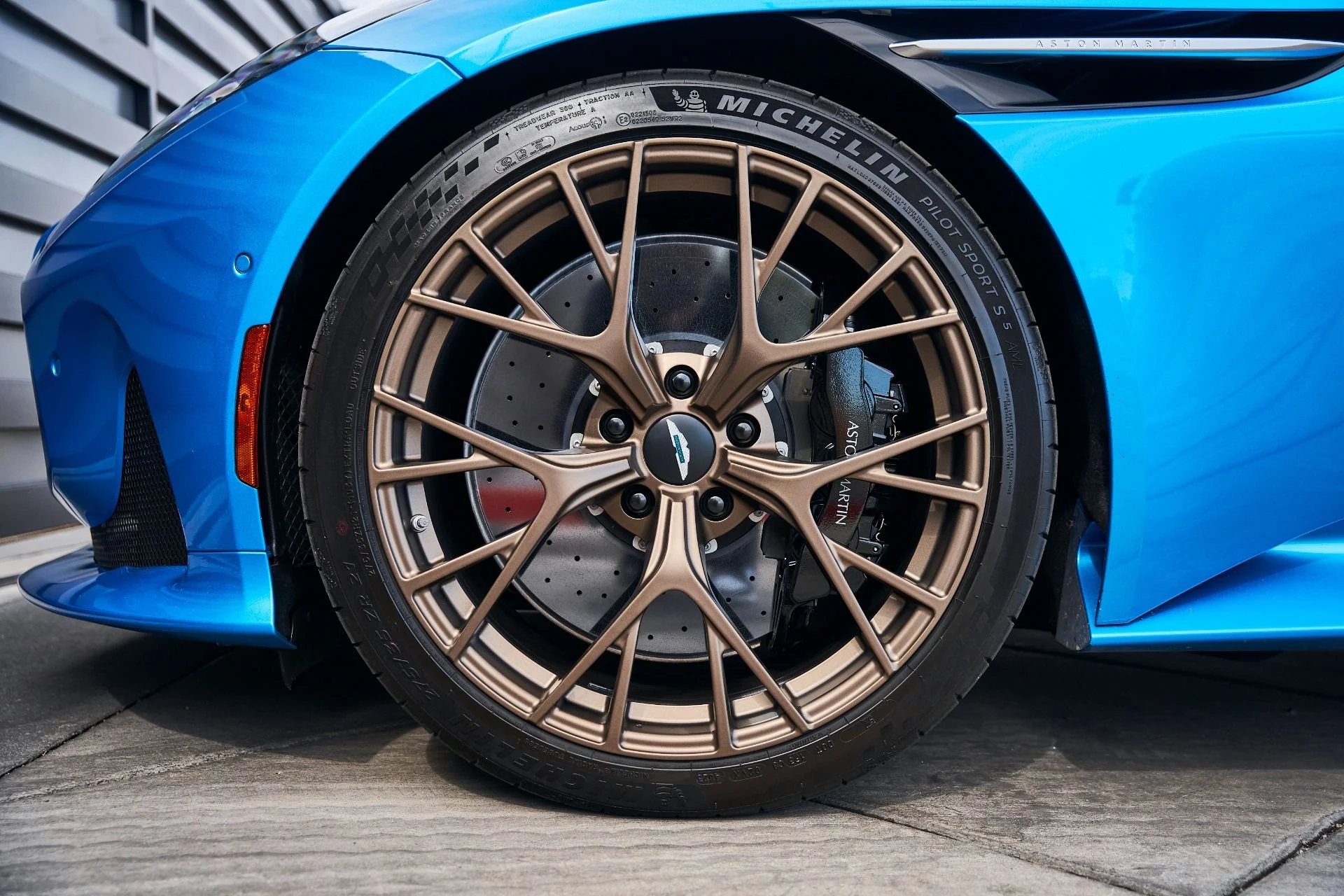 mph002_1181283721_Used_2024_Aston_Martin_DB_12_1772677885_db85e49f4c