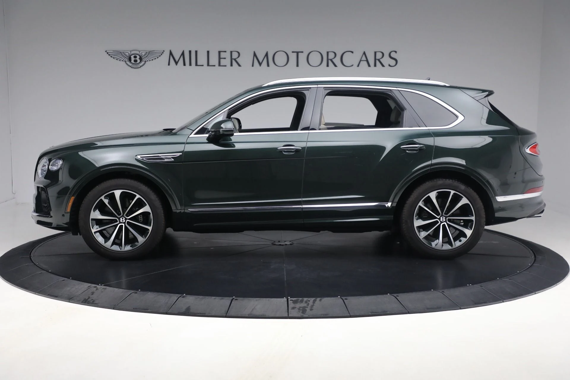 mph002_1199566677_New_2023_Bentley_Bentayga_V8_80bbeb8891