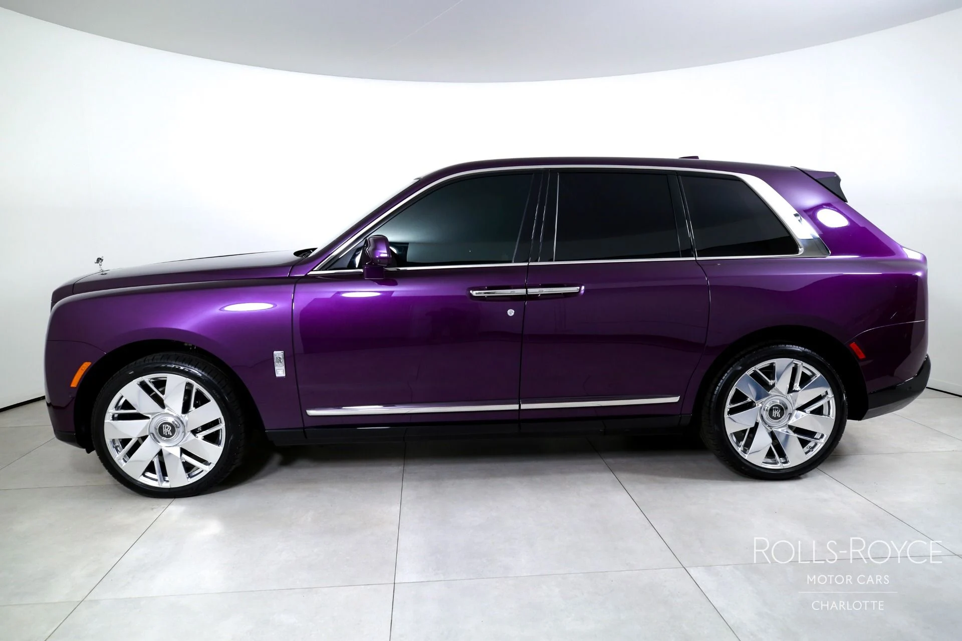 mph002_1201284593_Used_2025_Rolls_Royce_Cullinan_1790089406_b5800d9bdd